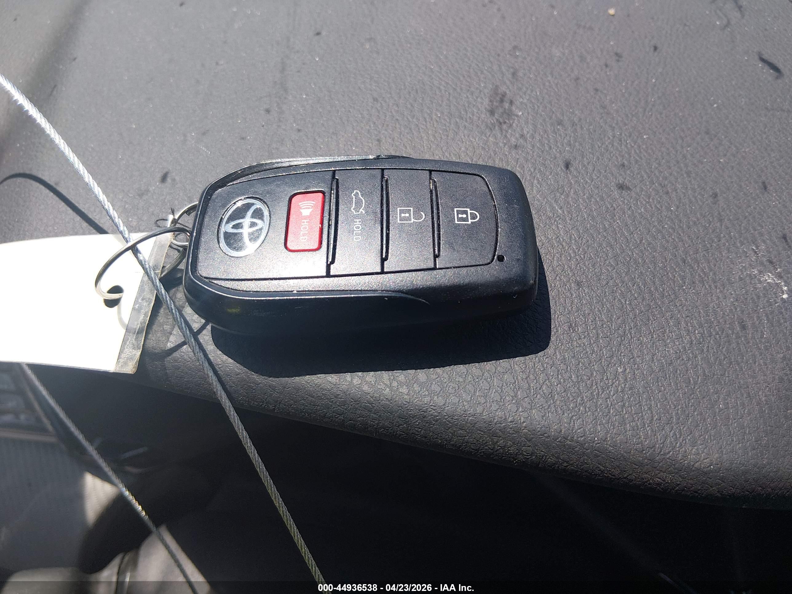 TOYOTA CAMRY image 11