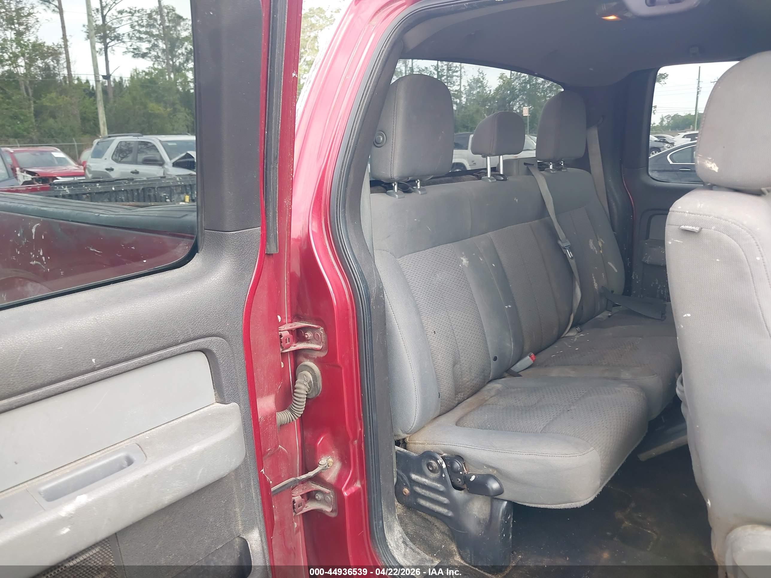 FORD F-150 image 8