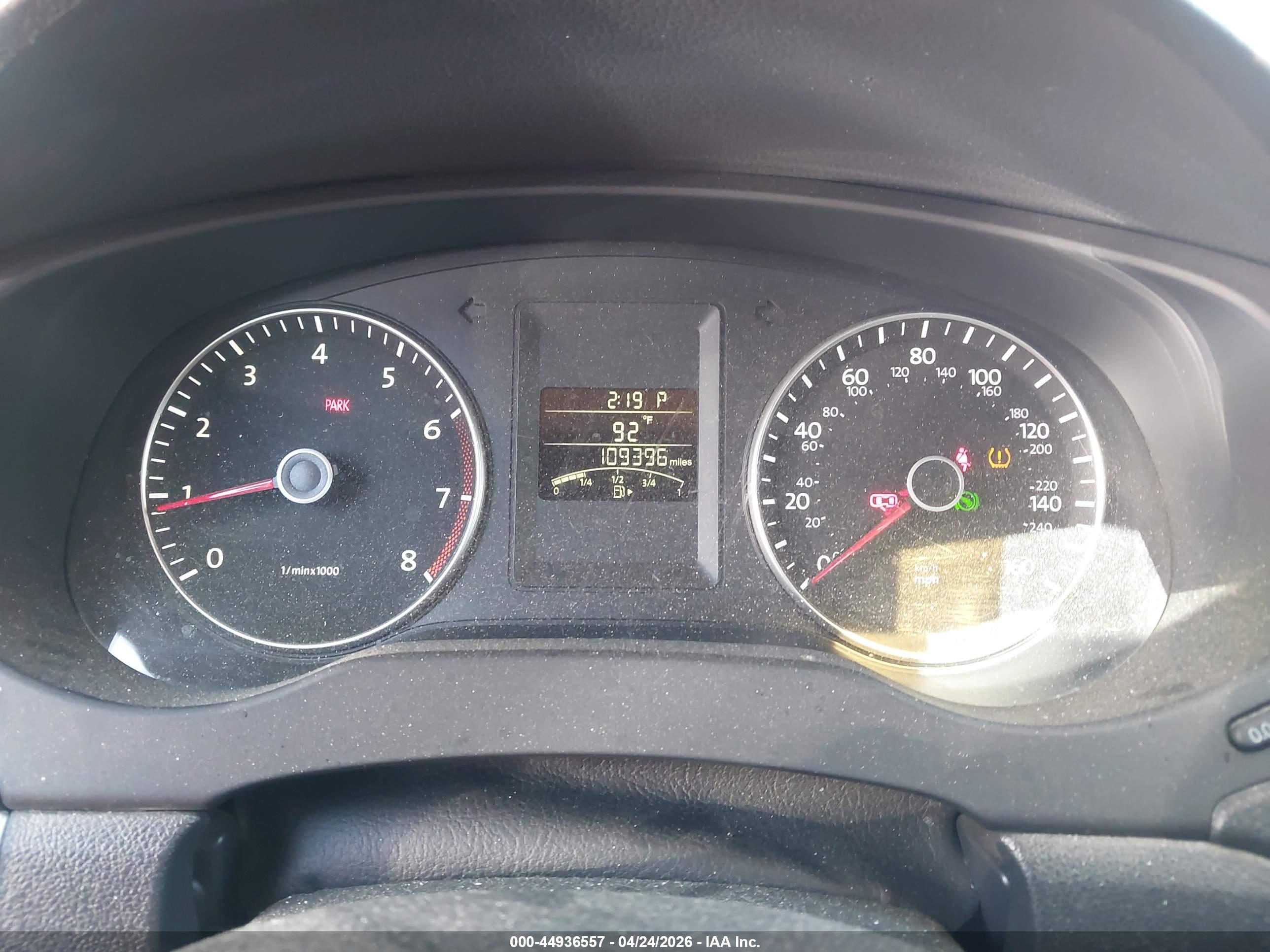 VOLKSWAGEN JETTA image 7