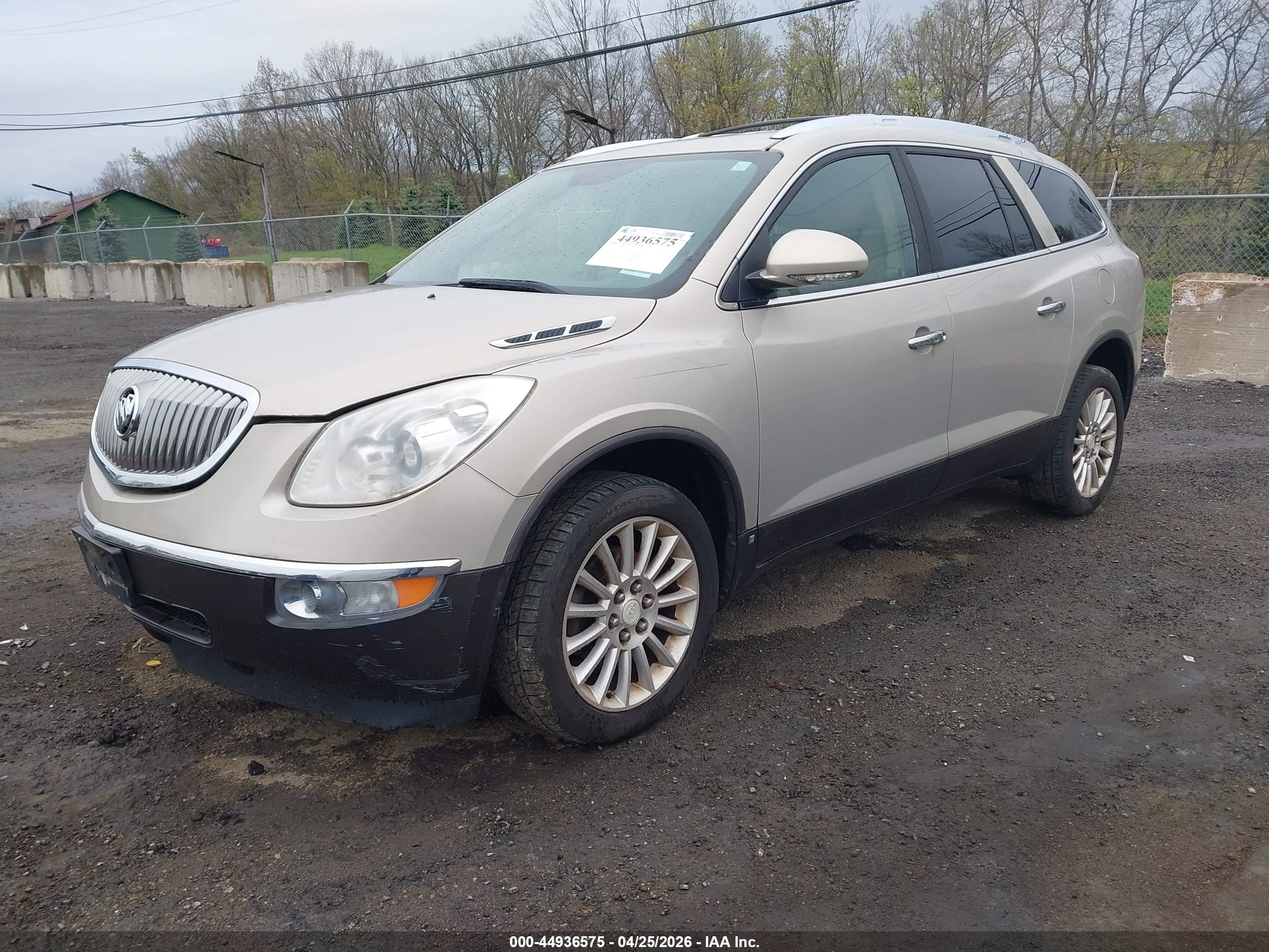 BUICK ENCLAVE image 2