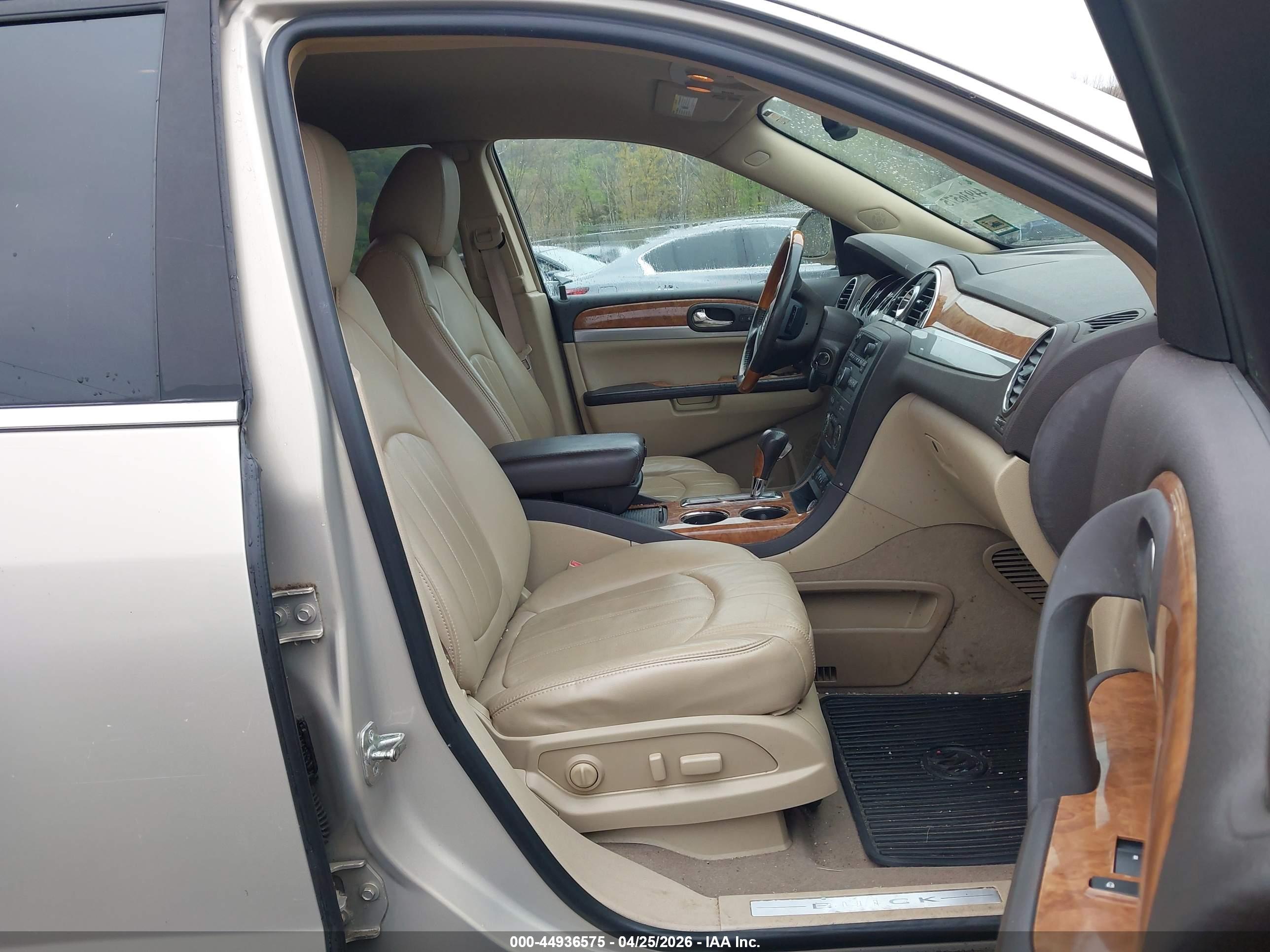 BUICK ENCLAVE image 5