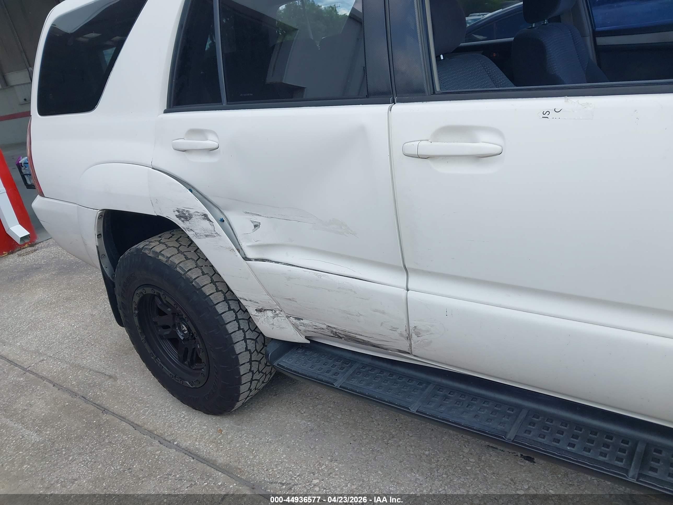 TOYOTA 4RUNNER image 6