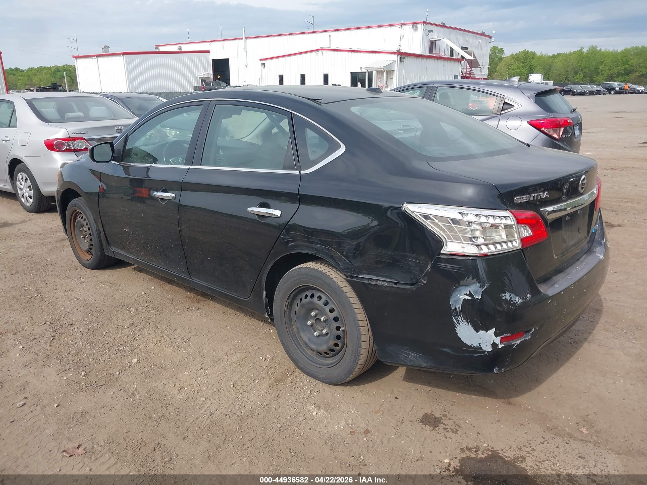 NISSAN SENTRA image 3