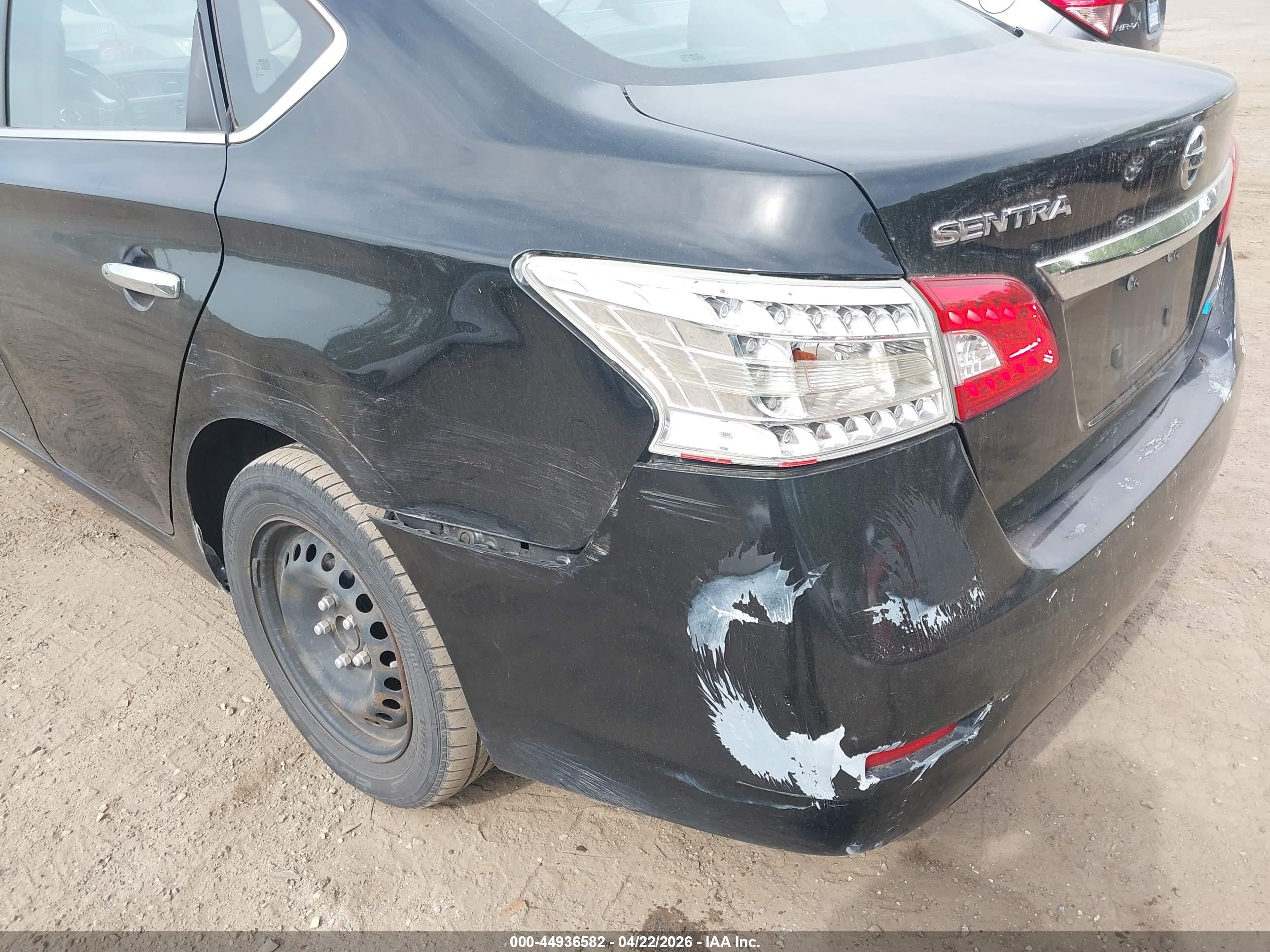 NISSAN SENTRA image 6