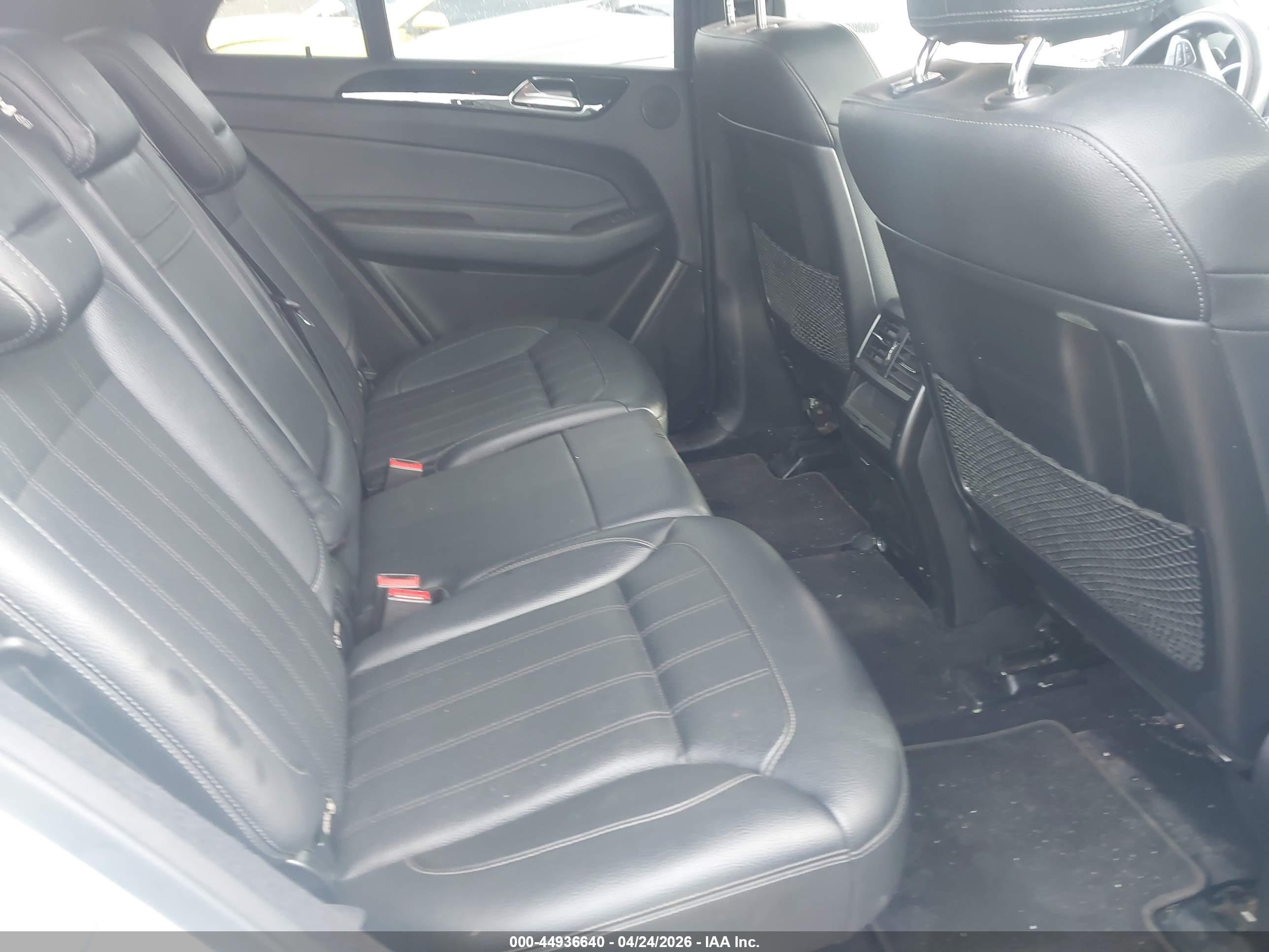 MERCEDES-BENZ GLE image 8