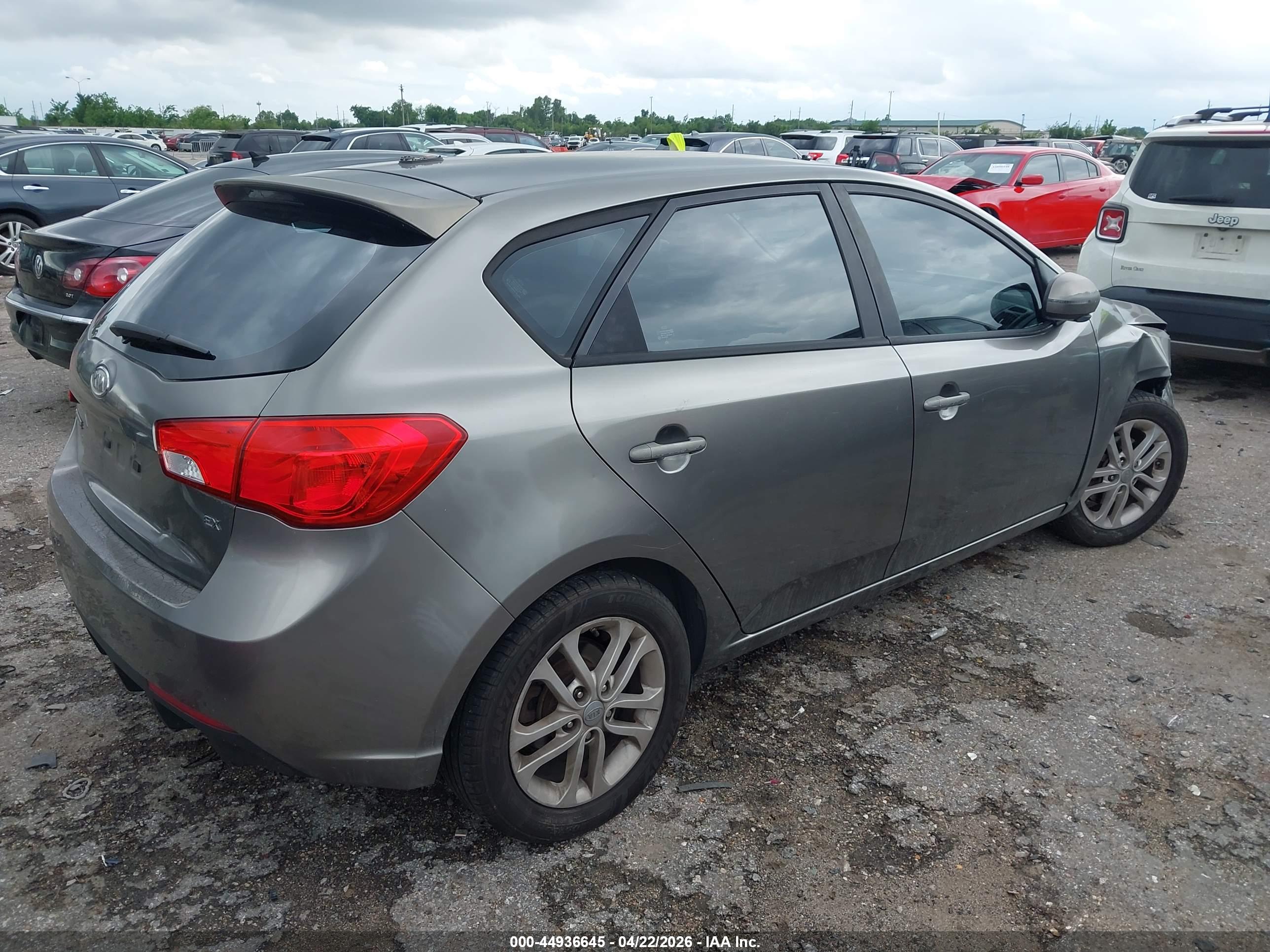 KIA FORTE image 4