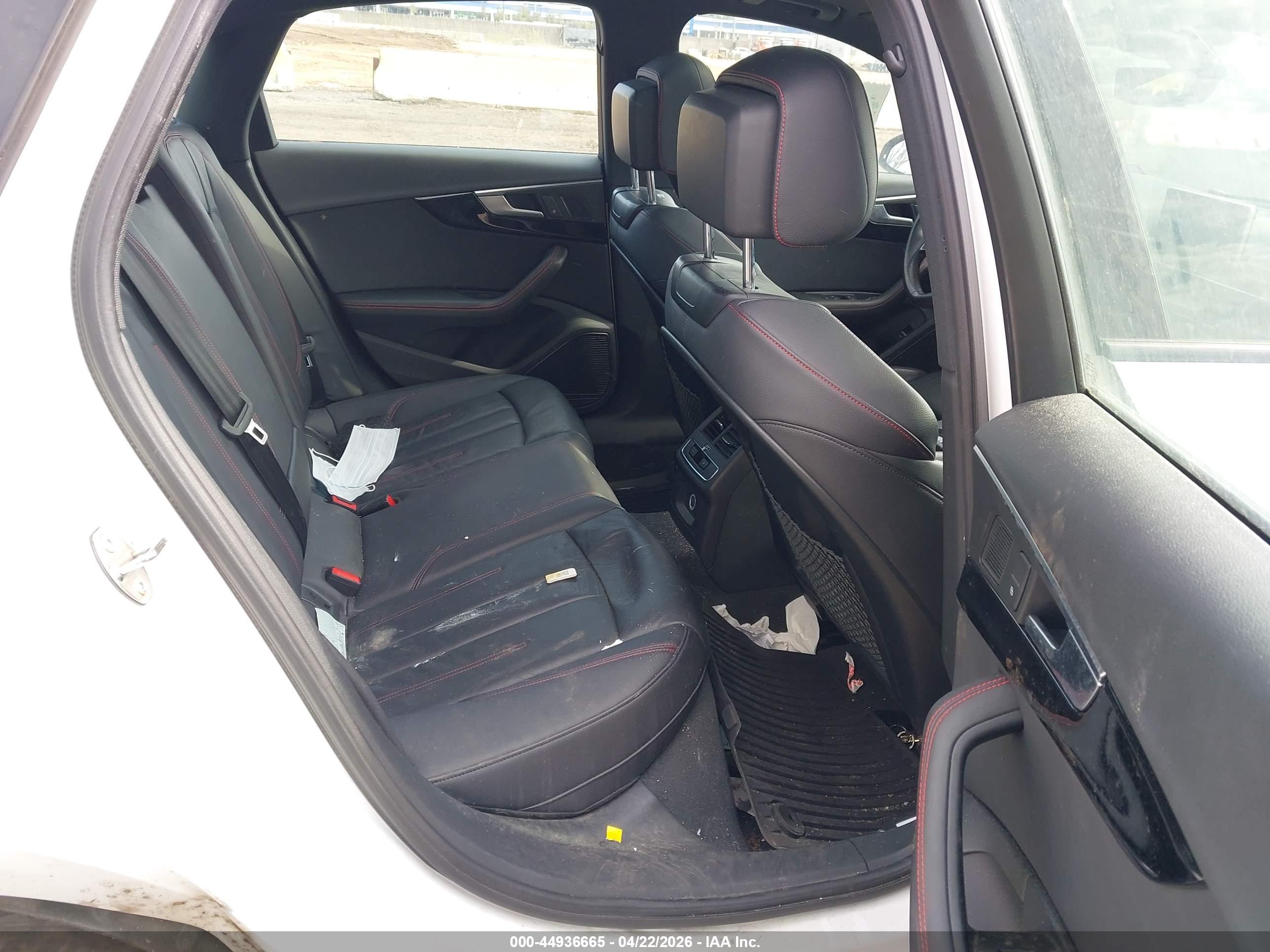 AUDI A4 image 8