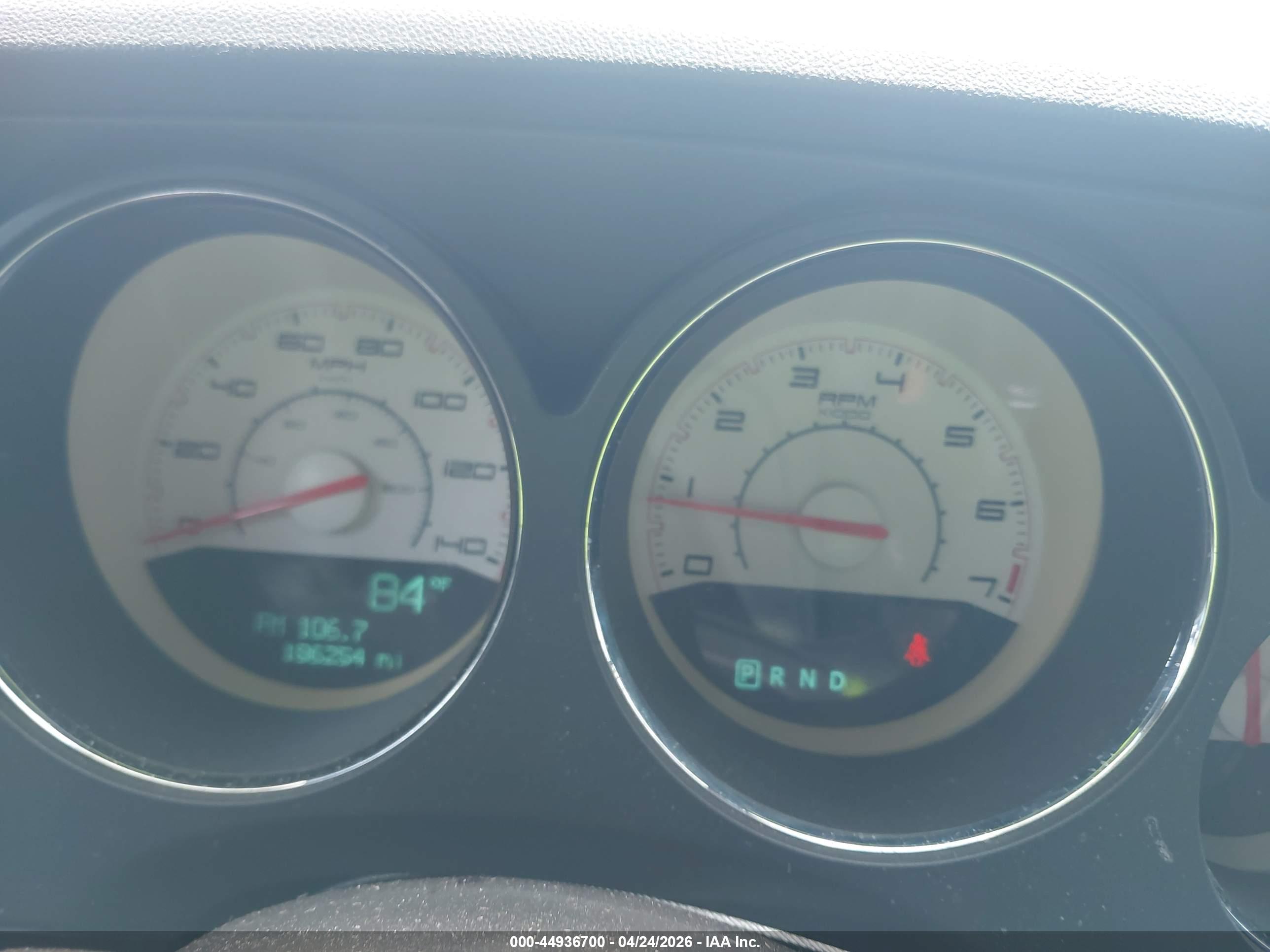 DODGE CHALLENGER image 7