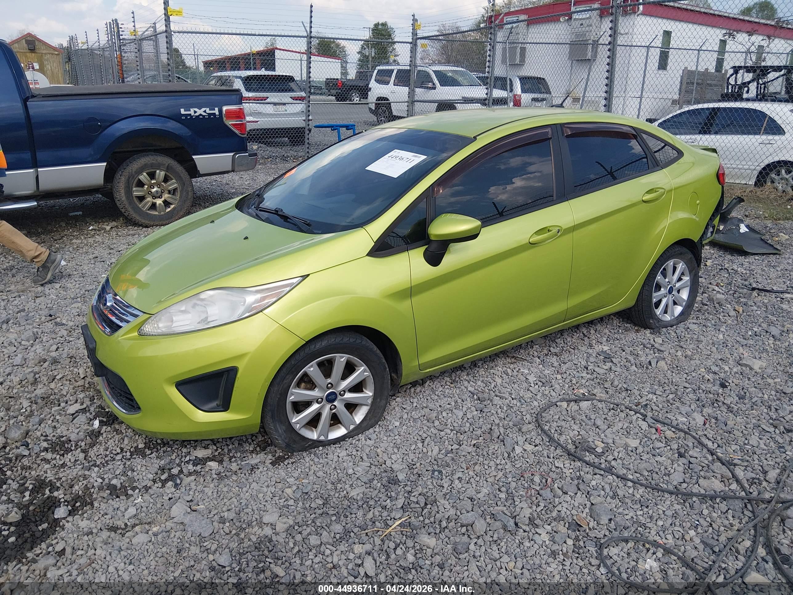 FORD FIESTA image 2