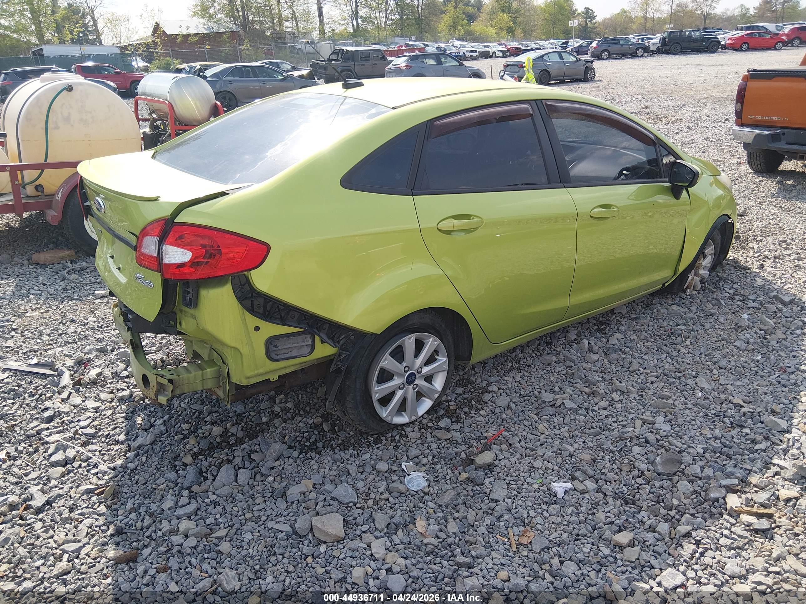 FORD FIESTA image 4