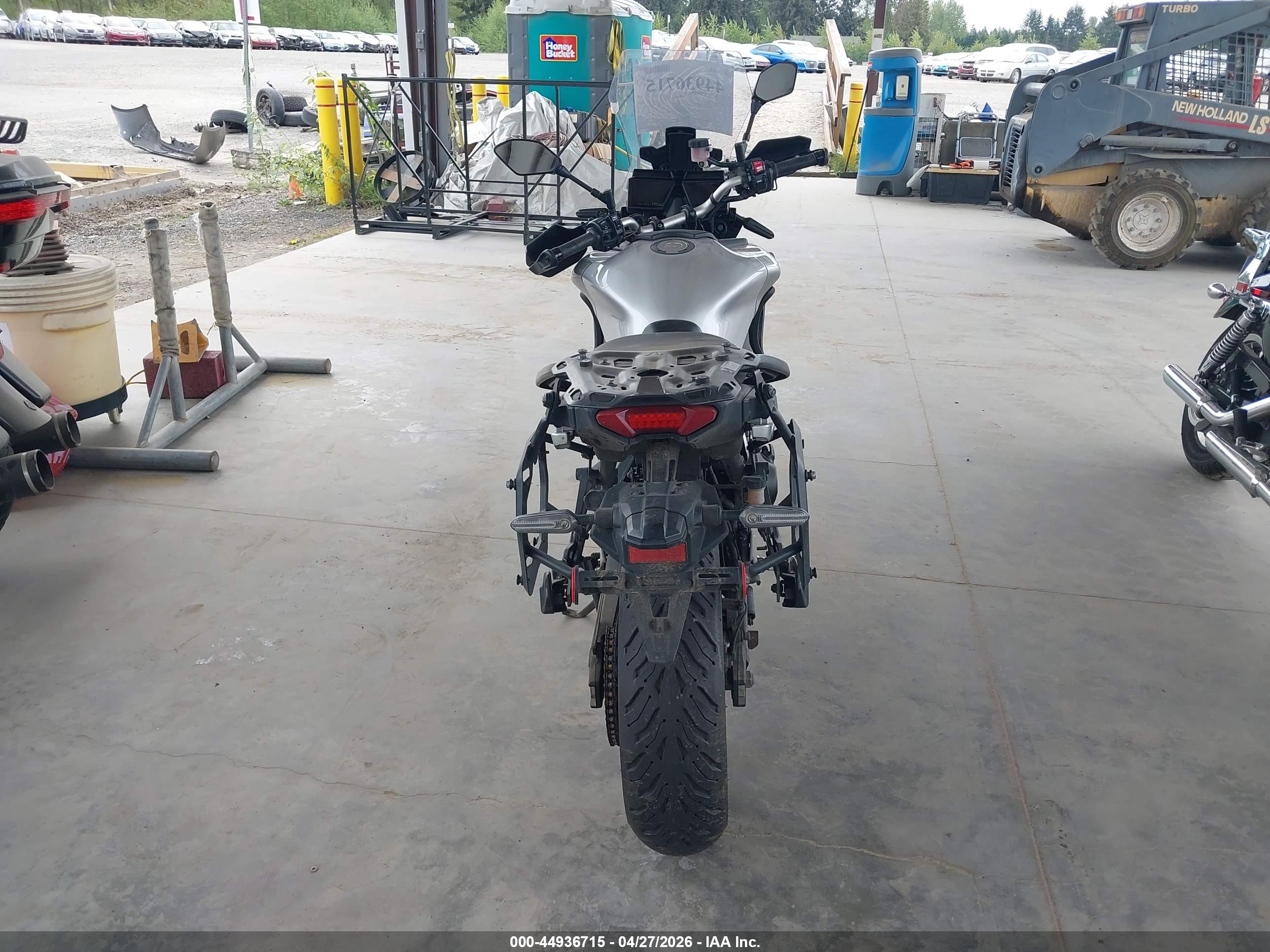 YAMAHA MTT09 image 6