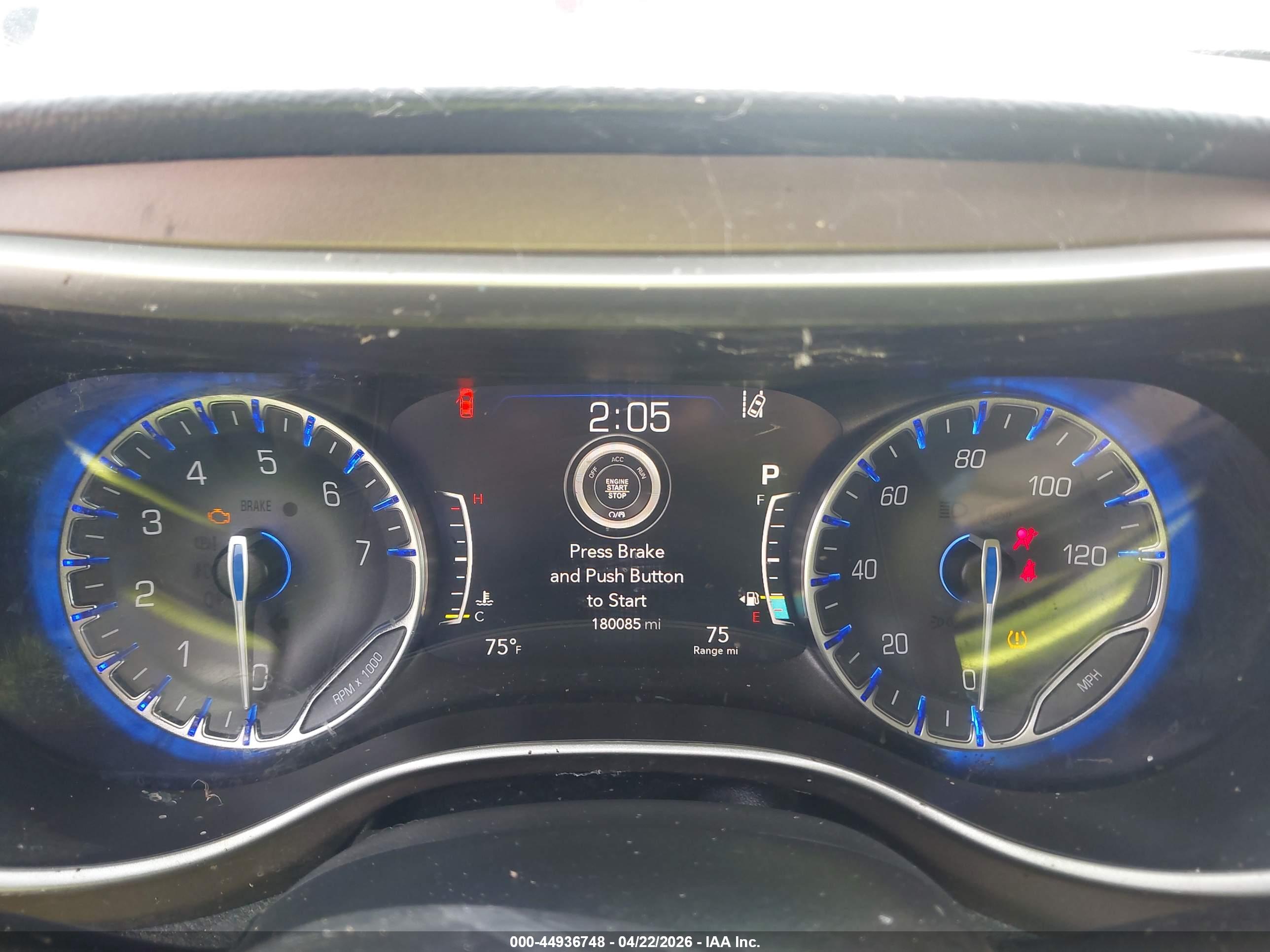 CHRYSLER PACIFICA image 7