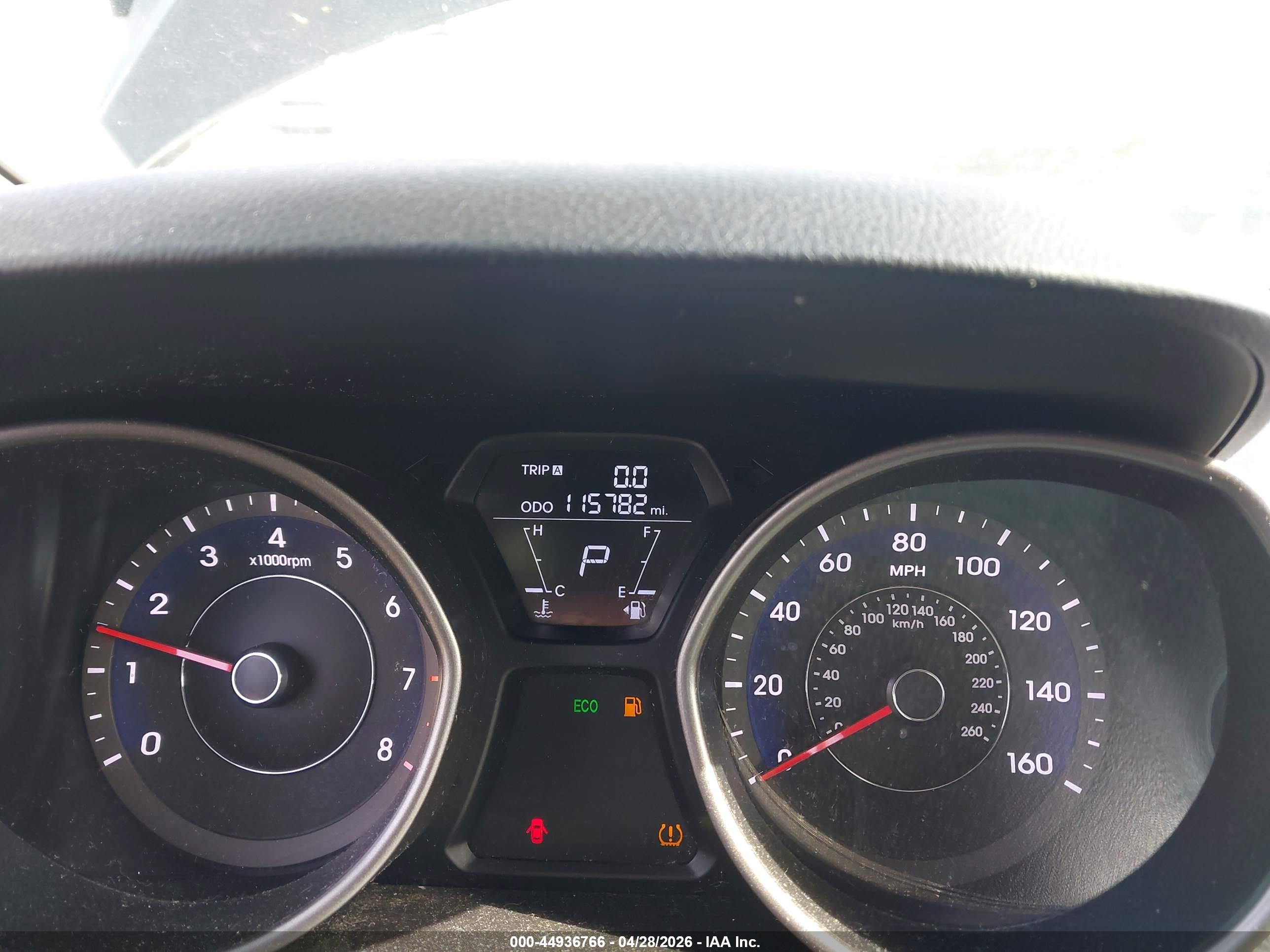 HYUNDAI ELANTRA image 7