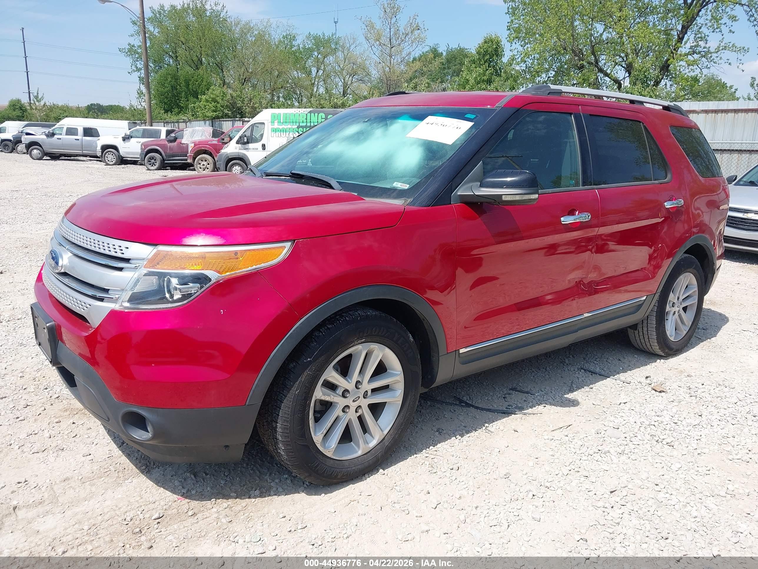 FORD EXPLORER image 2