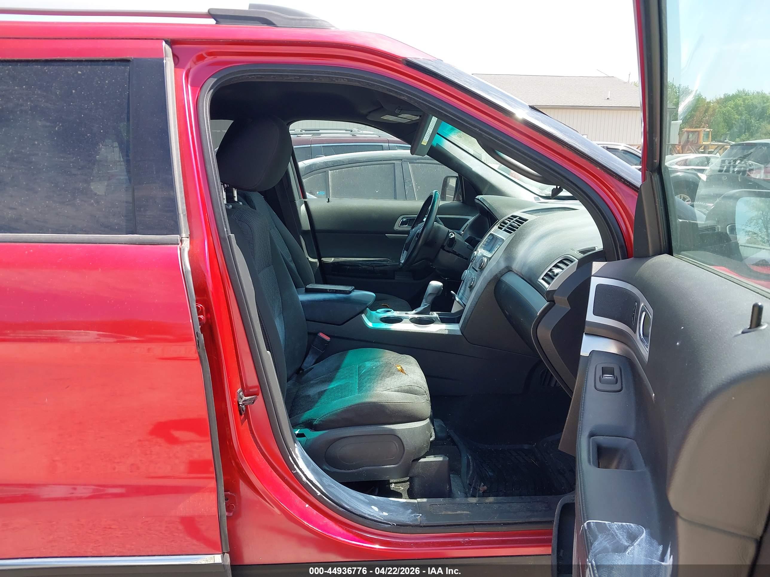 FORD EXPLORER image 5