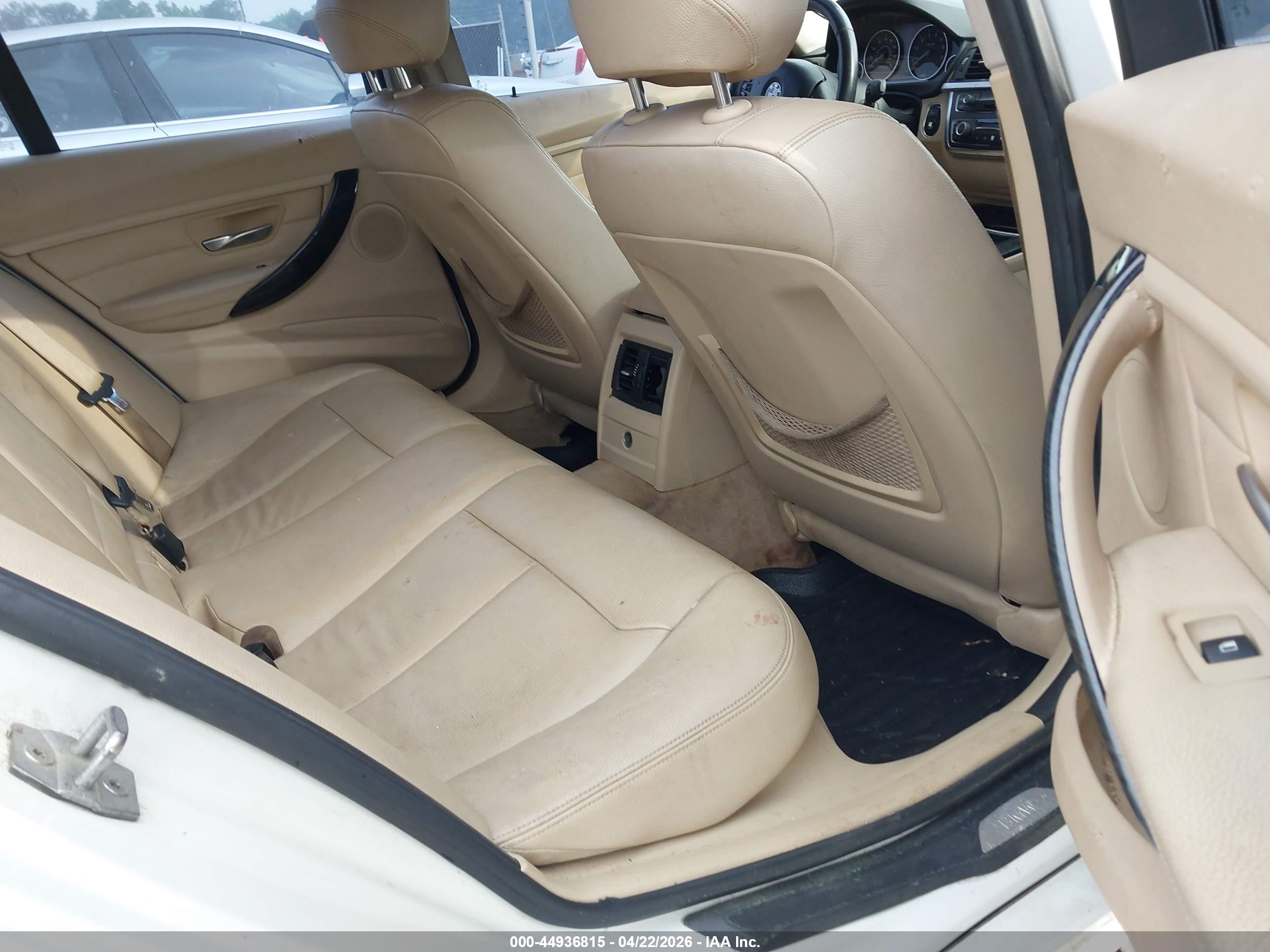 BMW 328I image 8