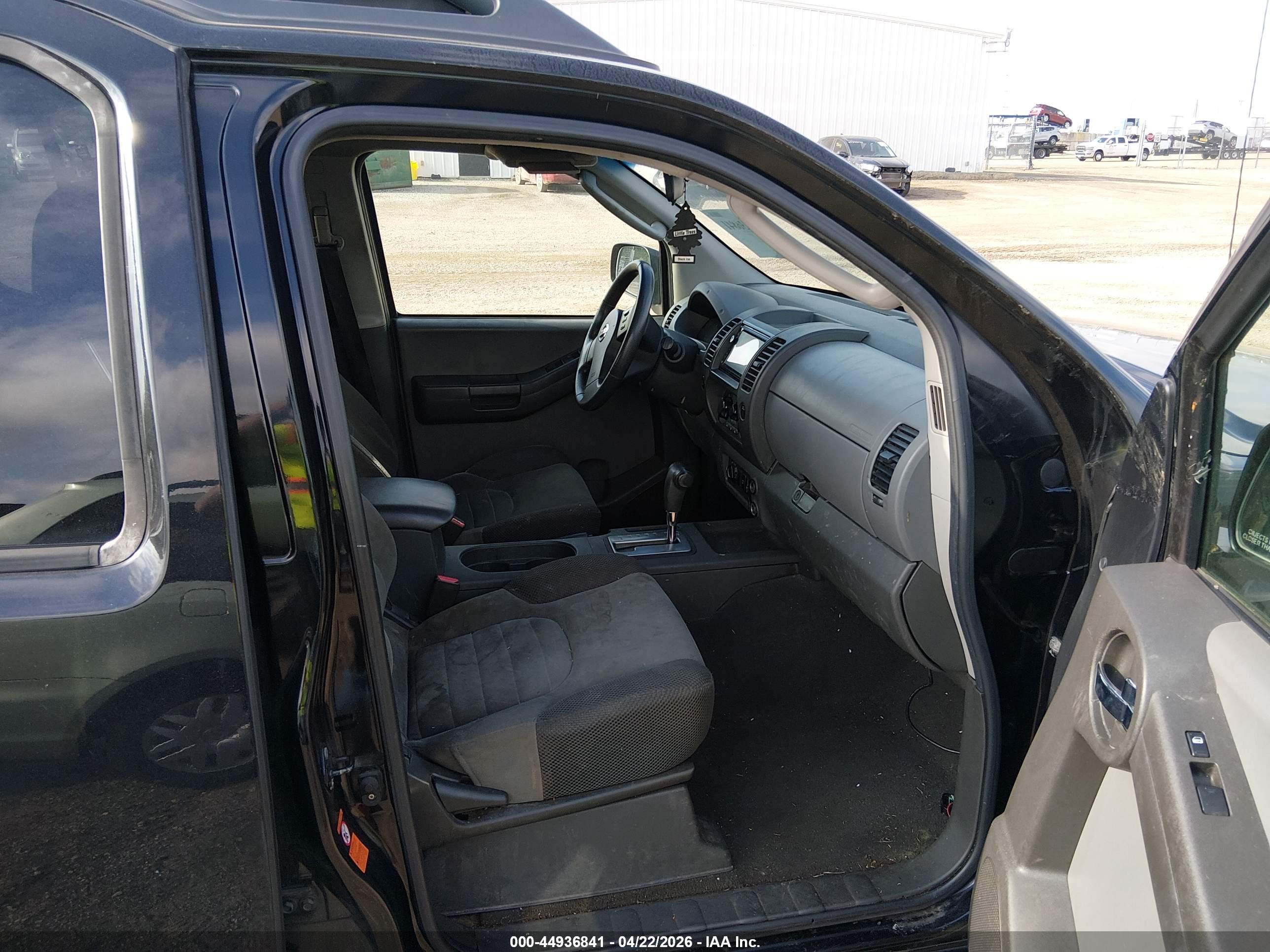 NISSAN XTERRA image 5