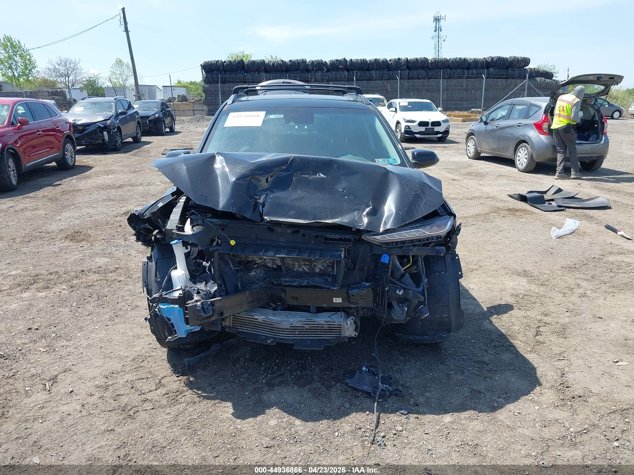 HYUNDAI KONA image 6