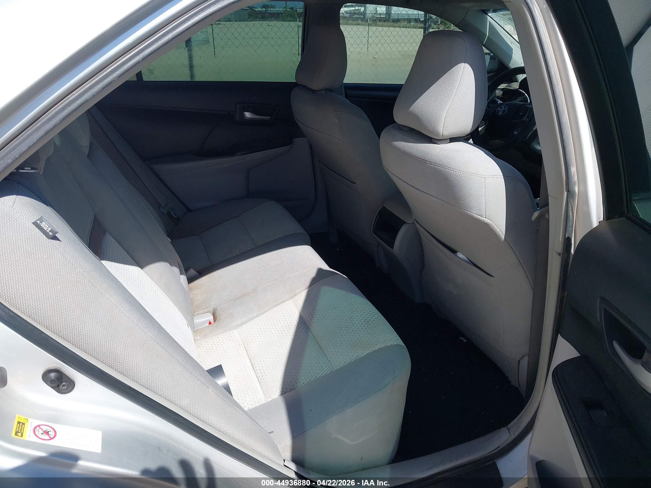 TOYOTA CAMRY image 8