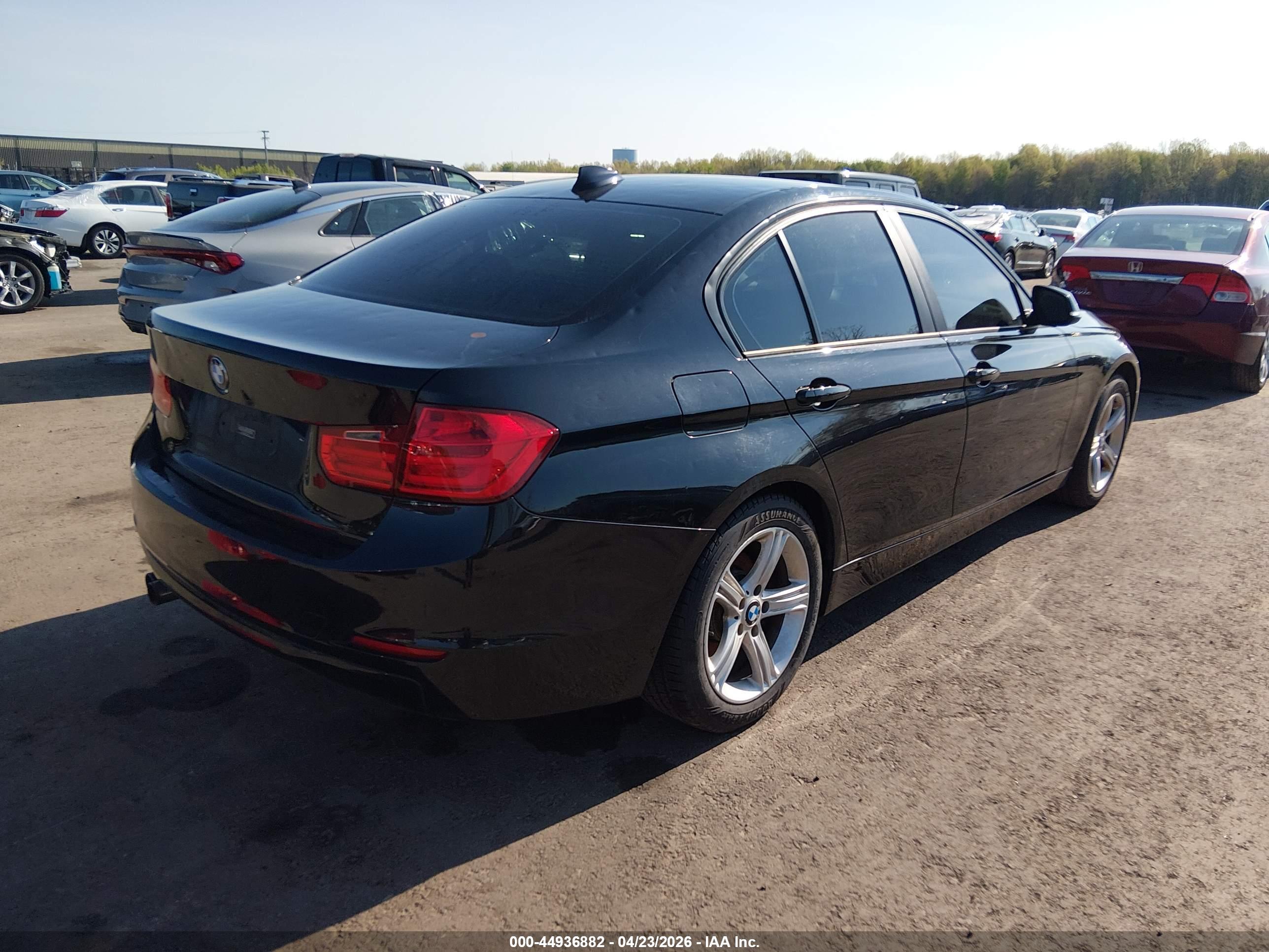 BMW 328I image 4