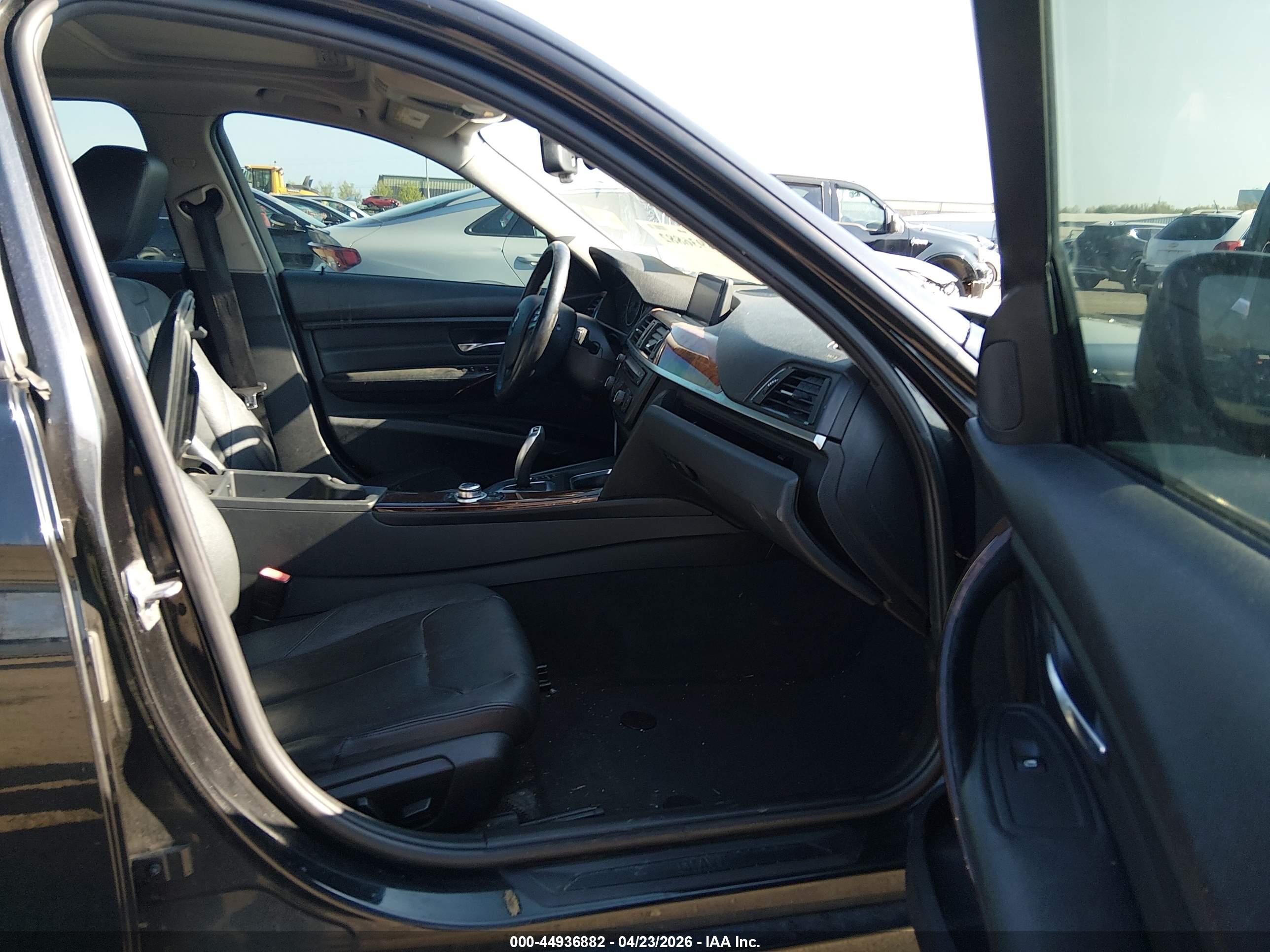 BMW 328I image 5