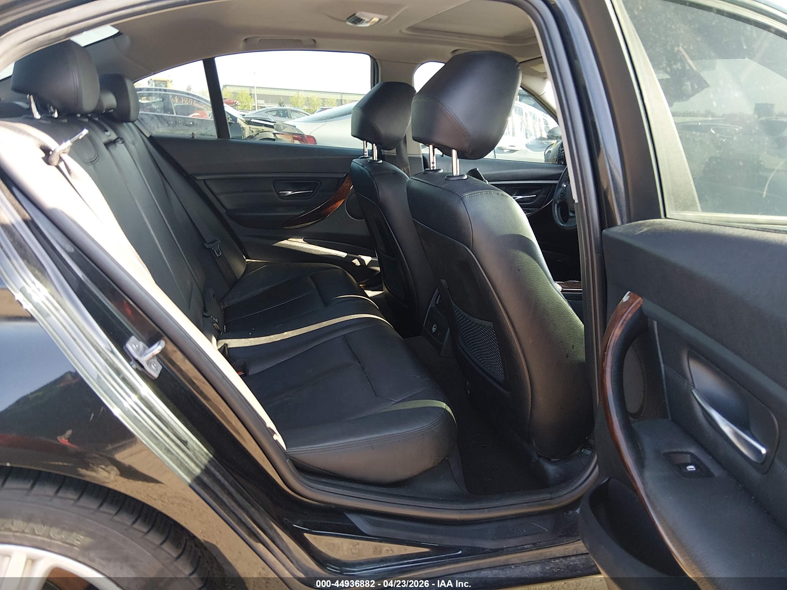 BMW 328I image 8