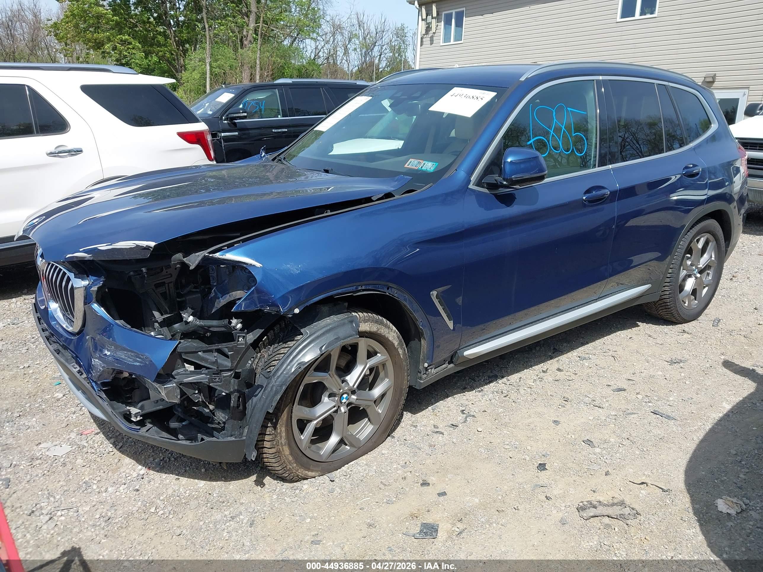 BMW X3 image 2