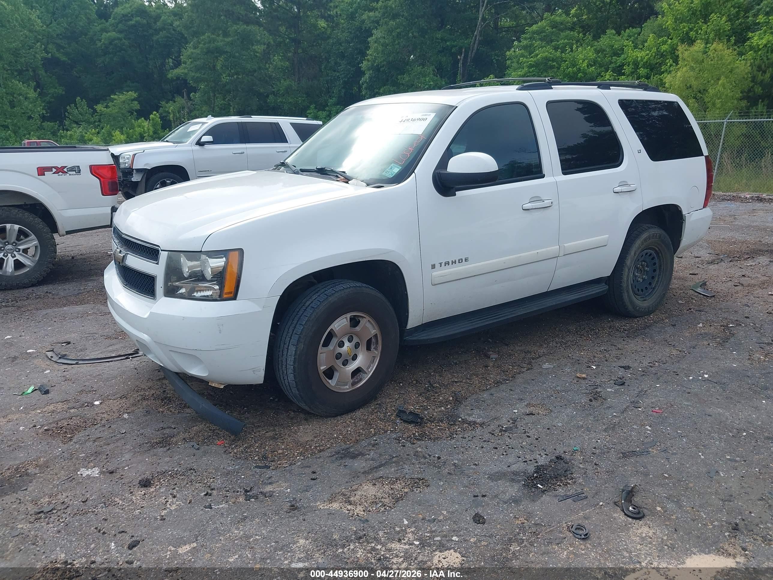 CHEVROLET TAHOE image 2