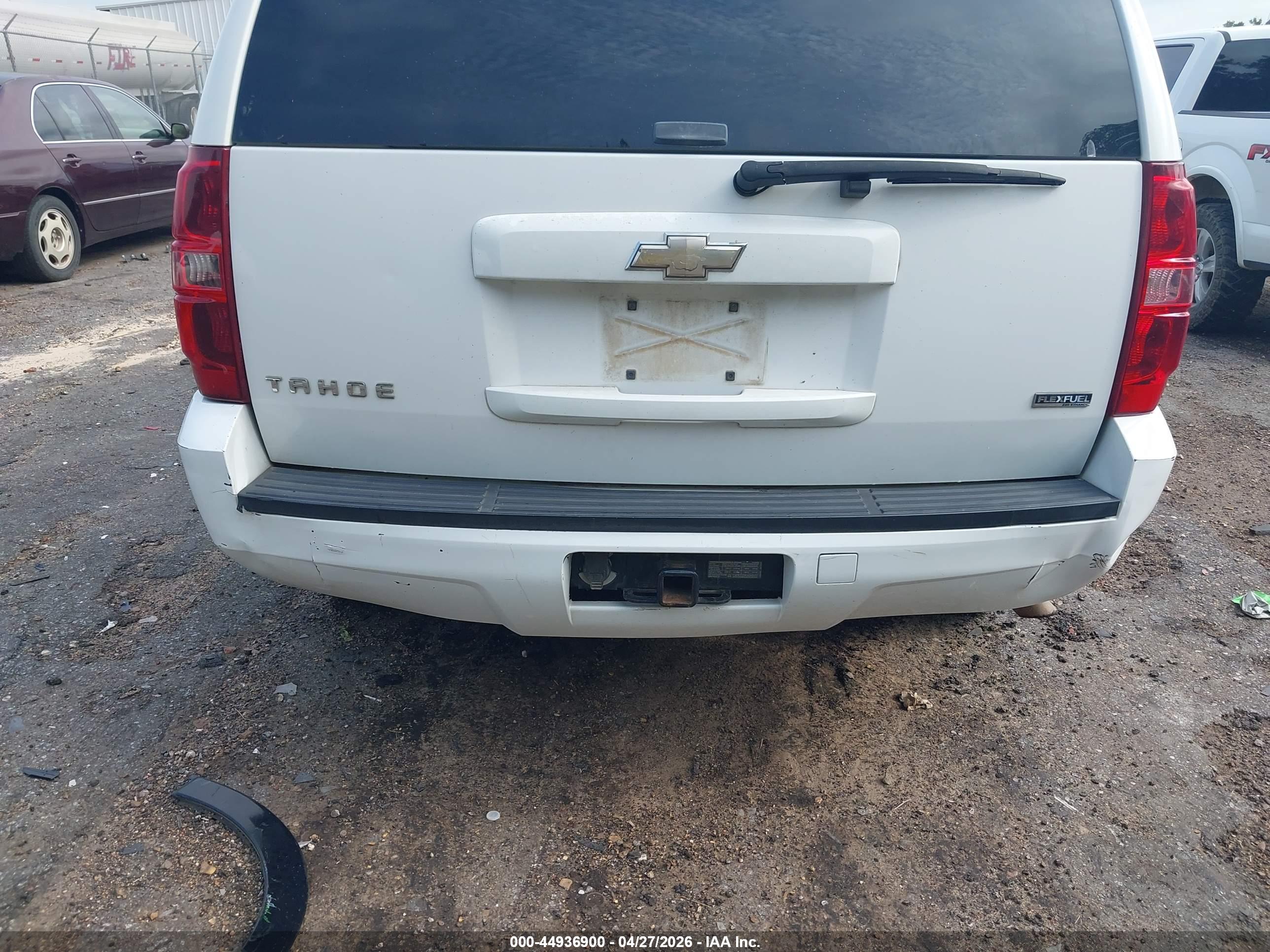 CHEVROLET TAHOE image 6