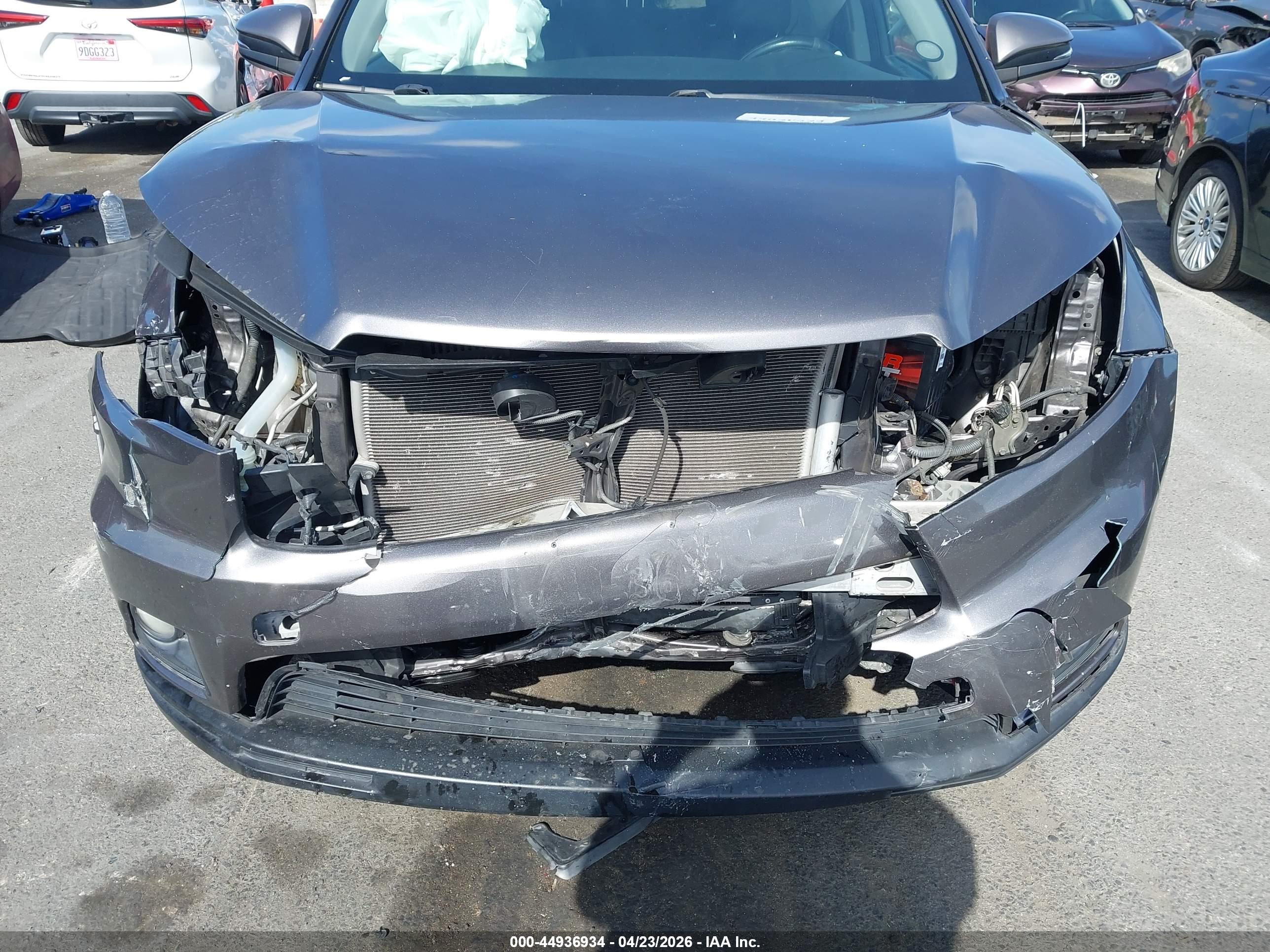 TOYOTA HIGHLANDER image 6