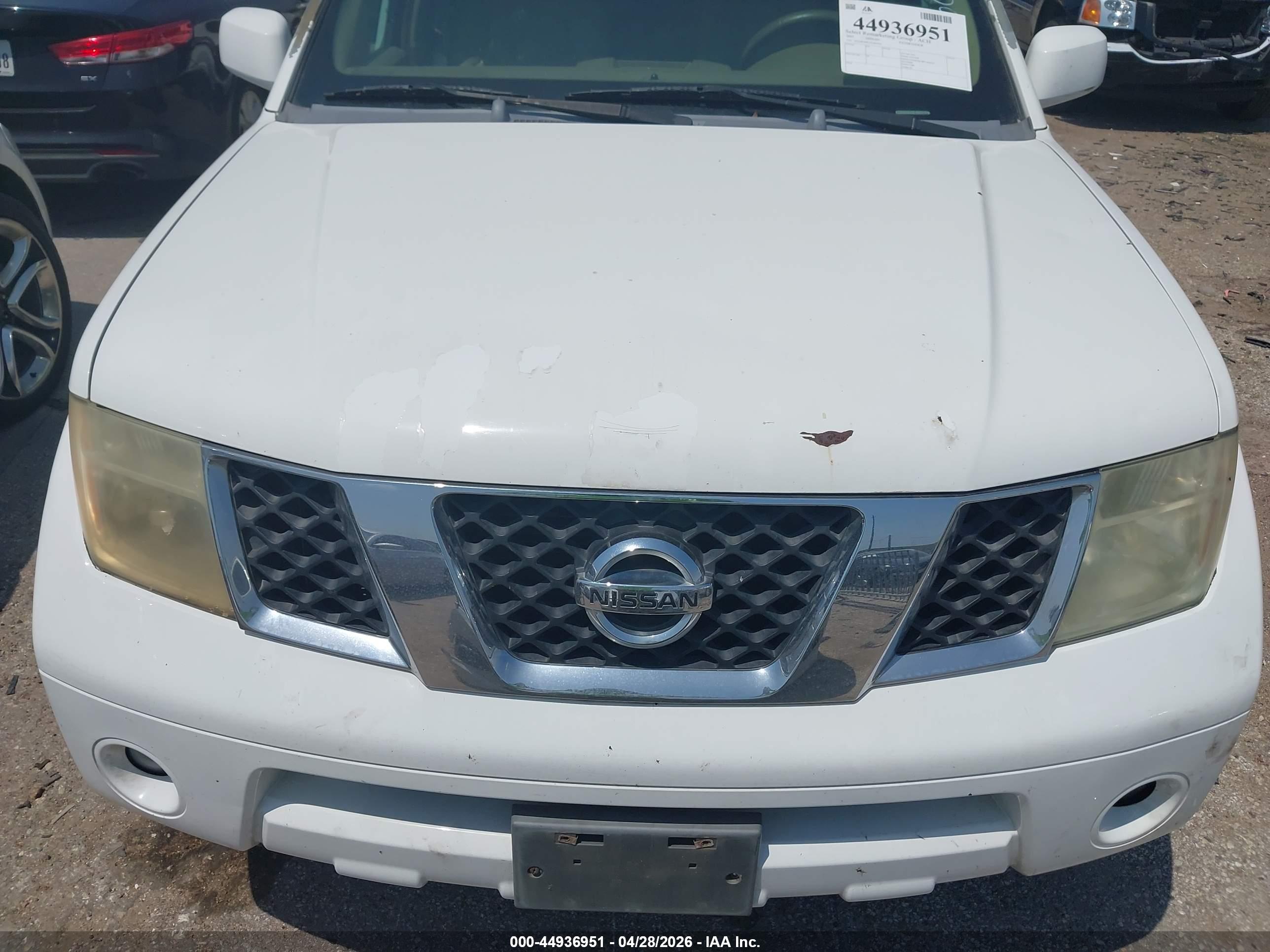 NISSAN PATHFINDER image 6