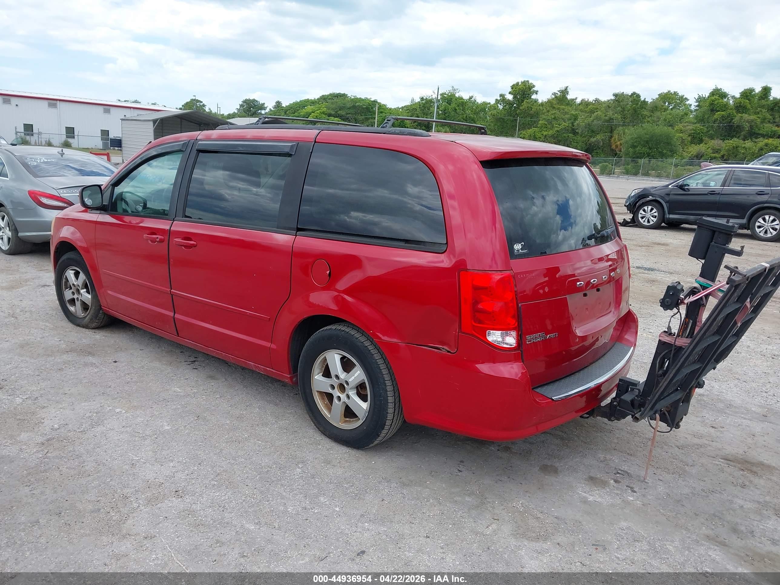 DODGE GRAND image 3