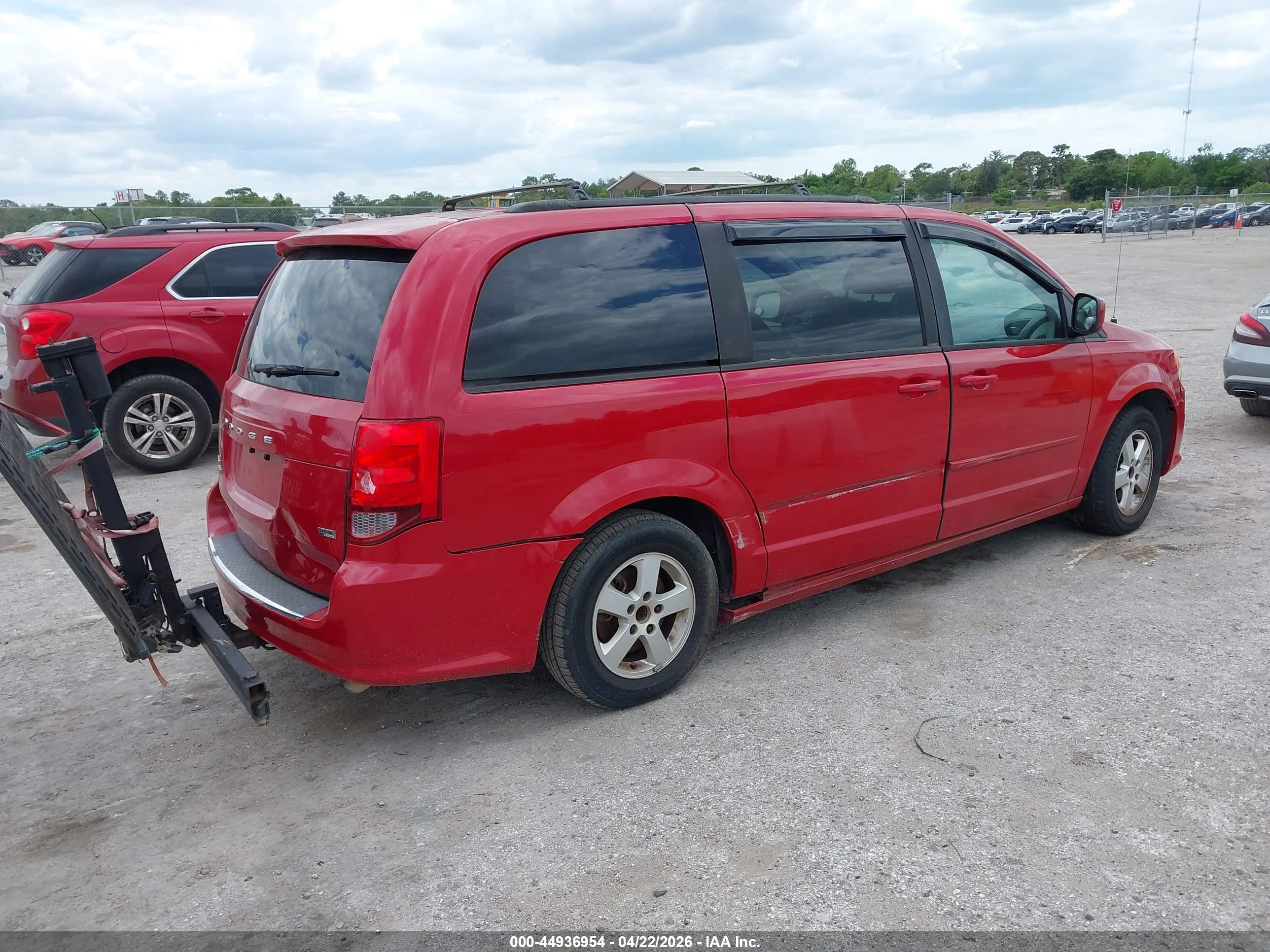 DODGE GRAND image 4