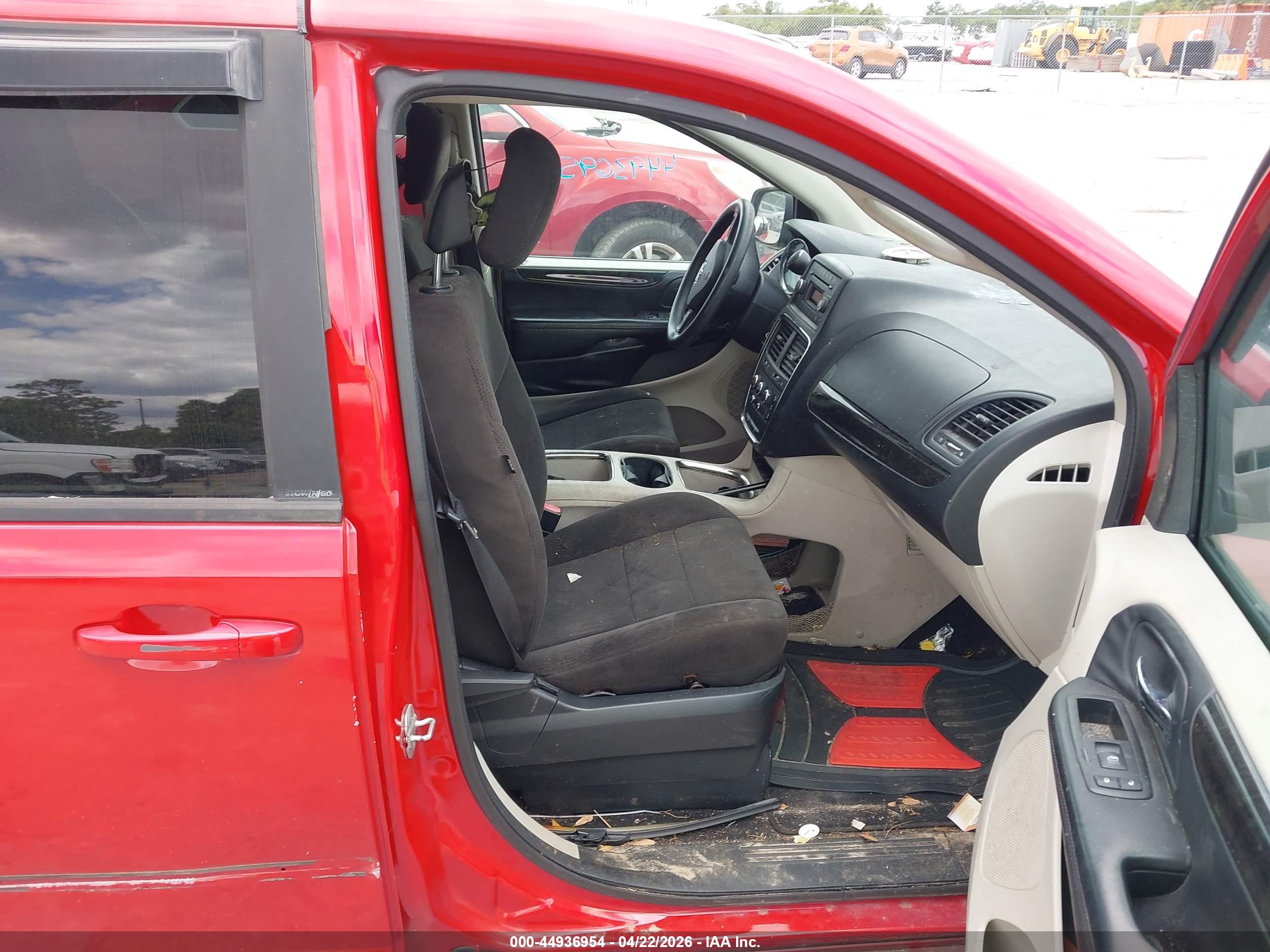 DODGE GRAND image 5
