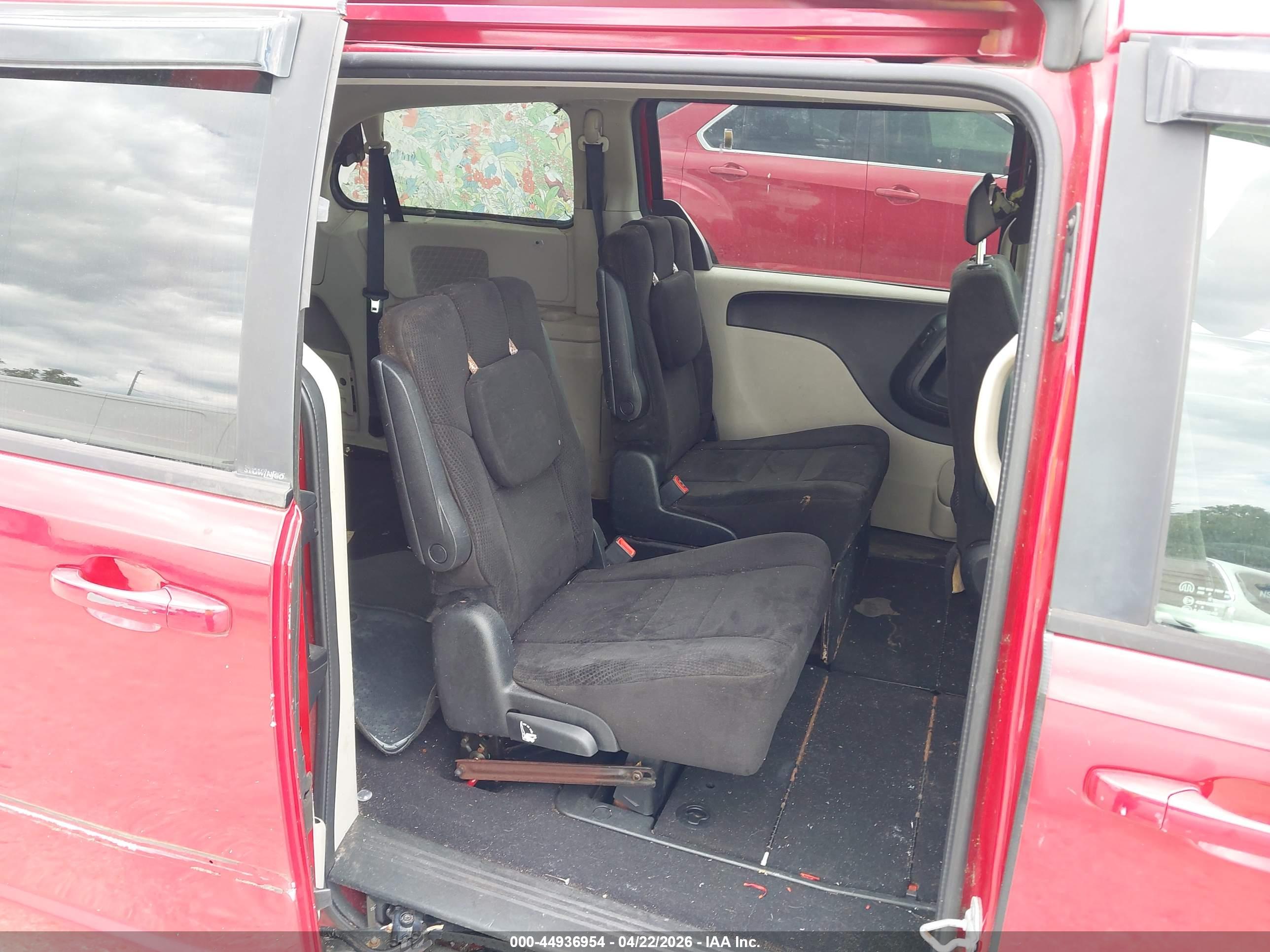 DODGE GRAND image 8