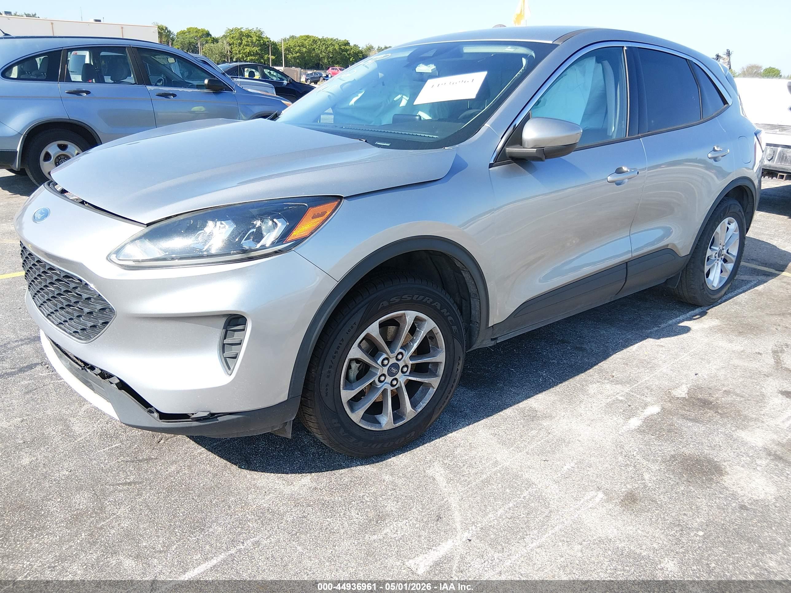 FORD ESCAPE image 2