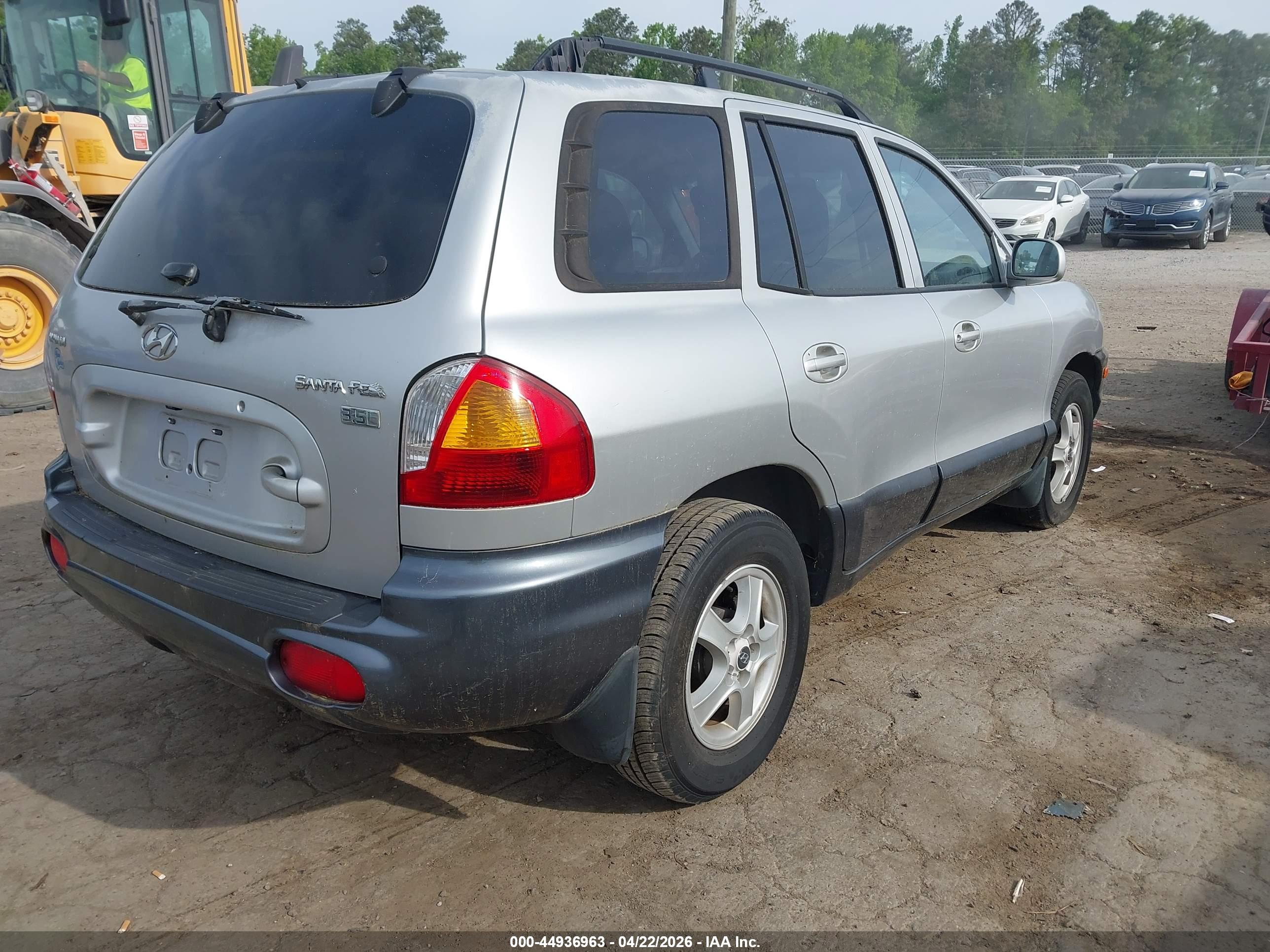 HYUNDAI SANTA image 4