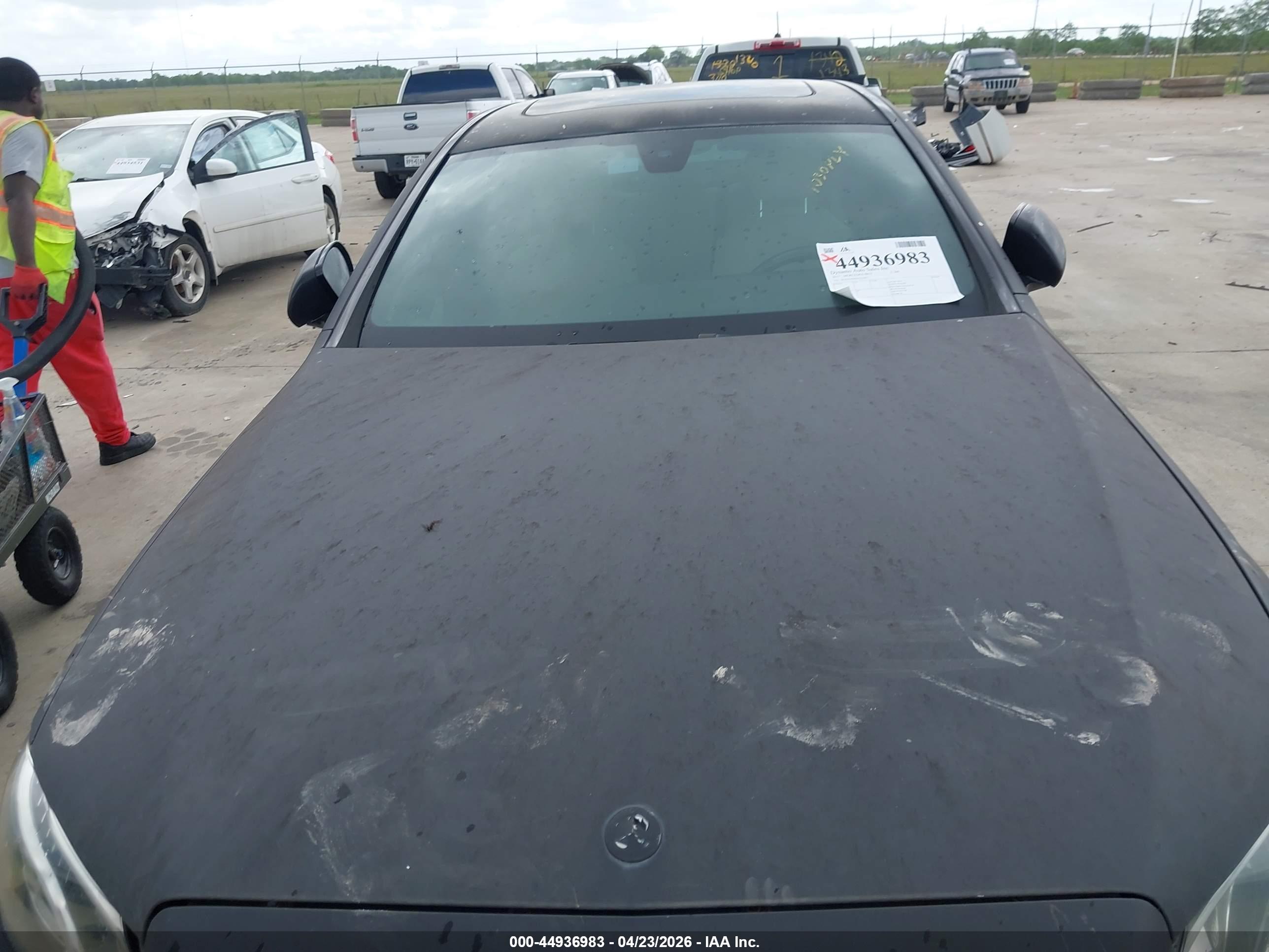 MERCEDES-BENZ E image 6