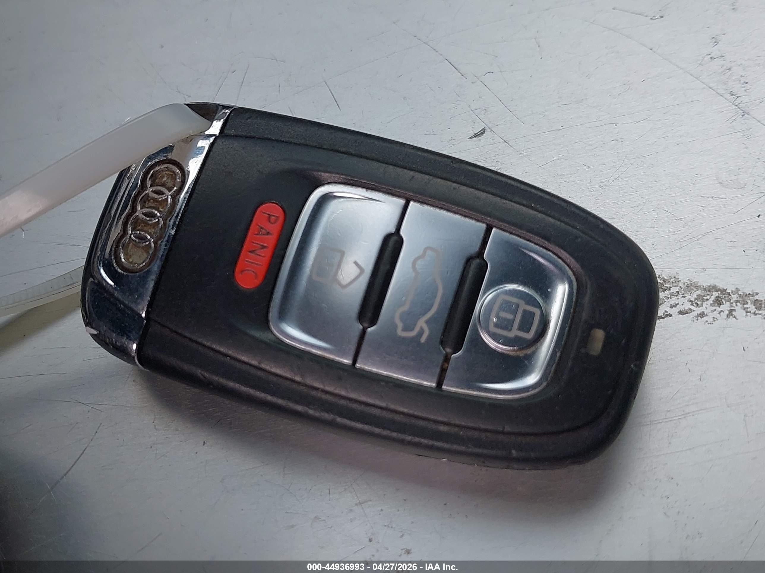 AUDI A4 image 11