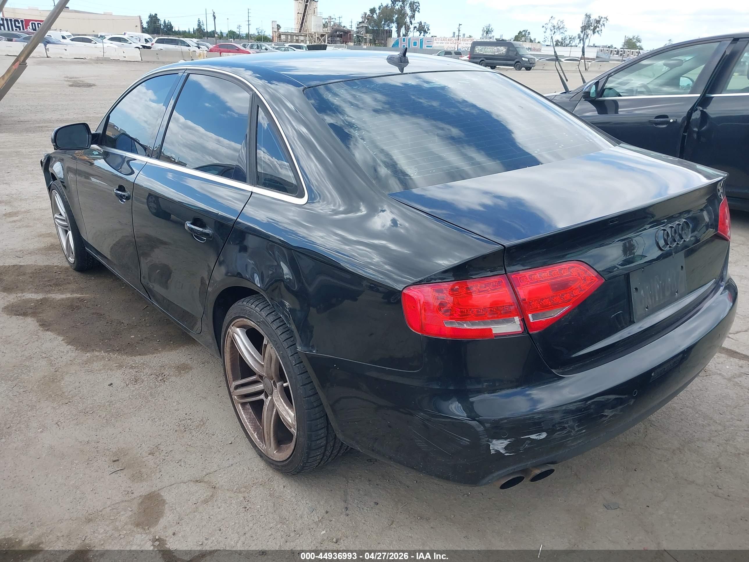 AUDI A4 image 3