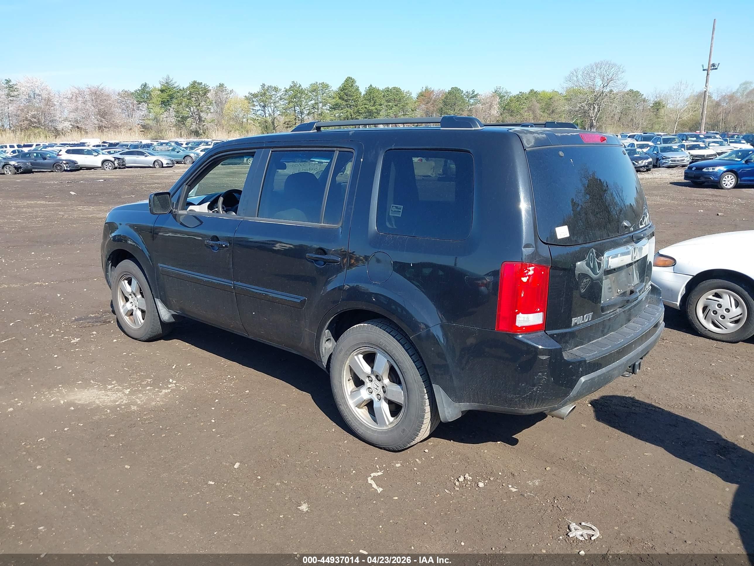 HONDA PILOT image 3