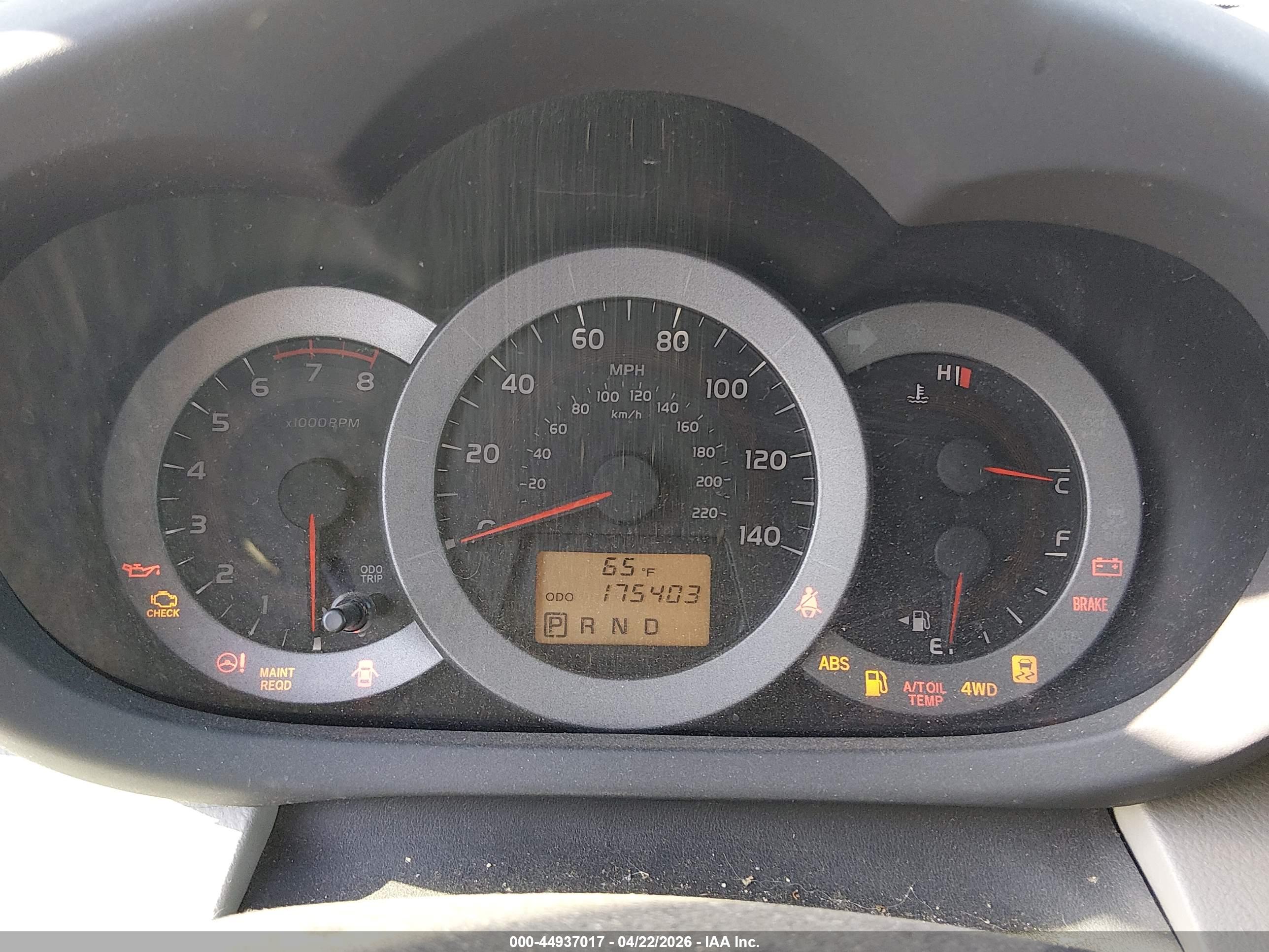 TOYOTA RAV4 image 7