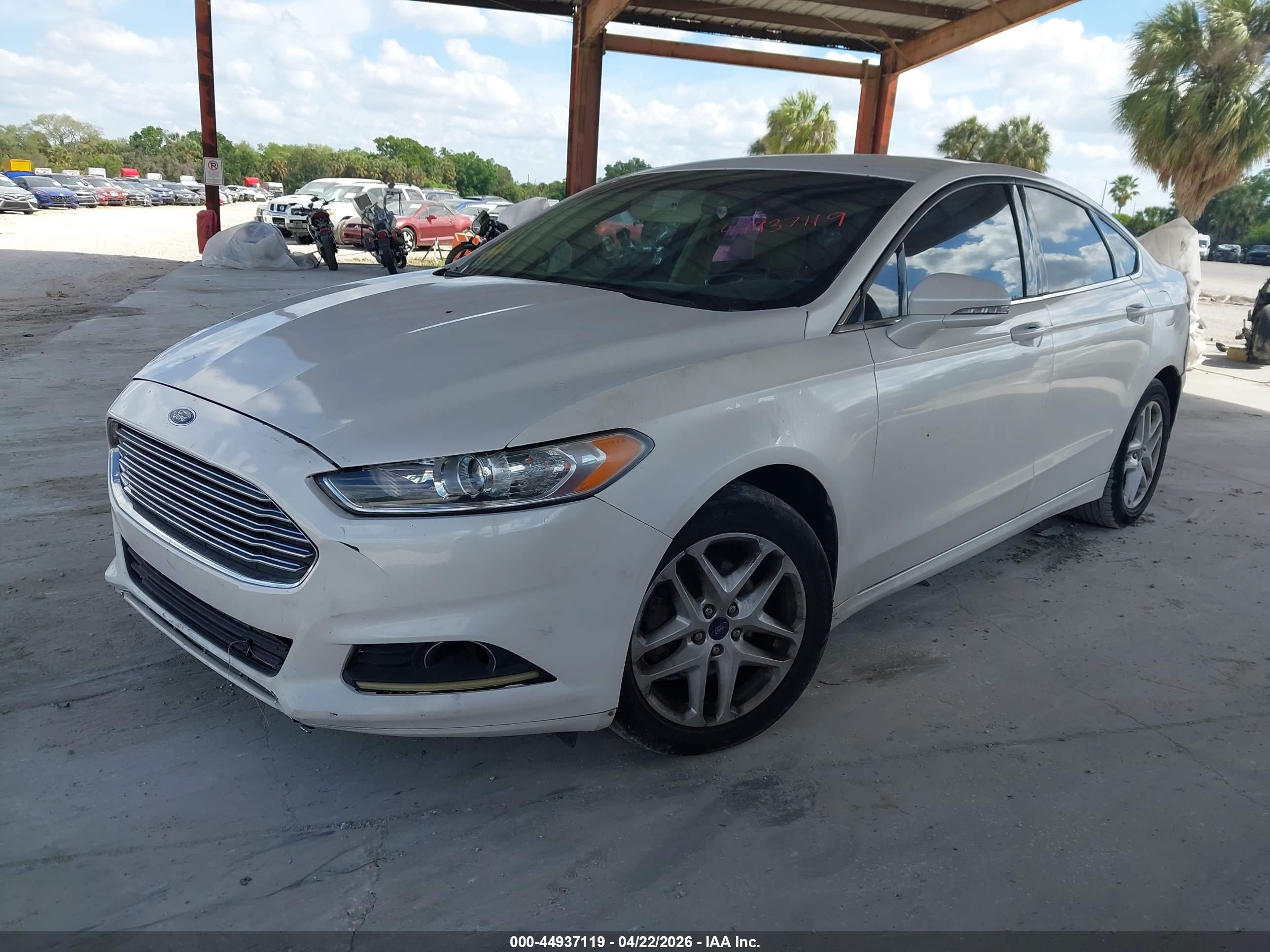 FORD FUSION image 2