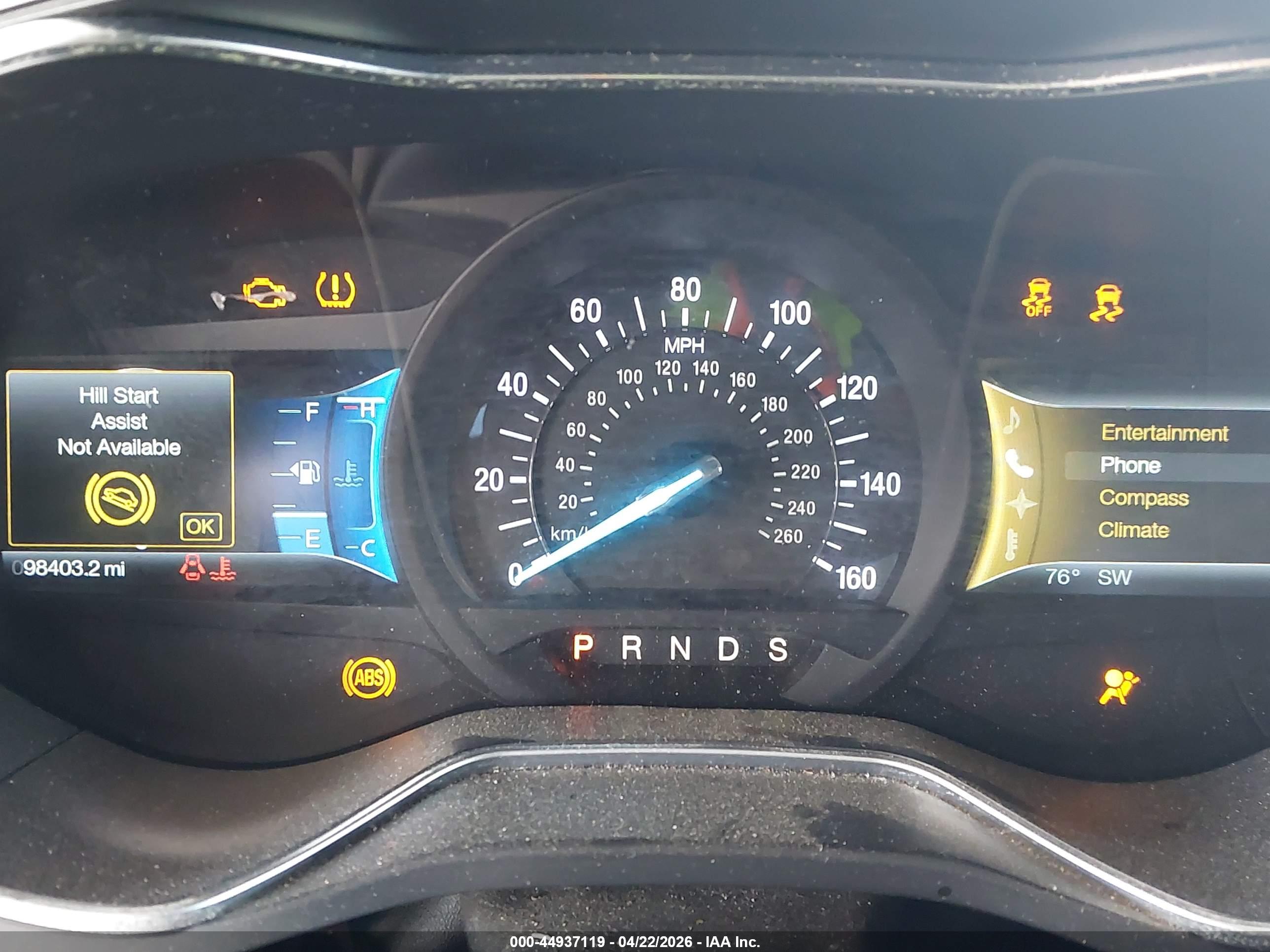 FORD FUSION image 7