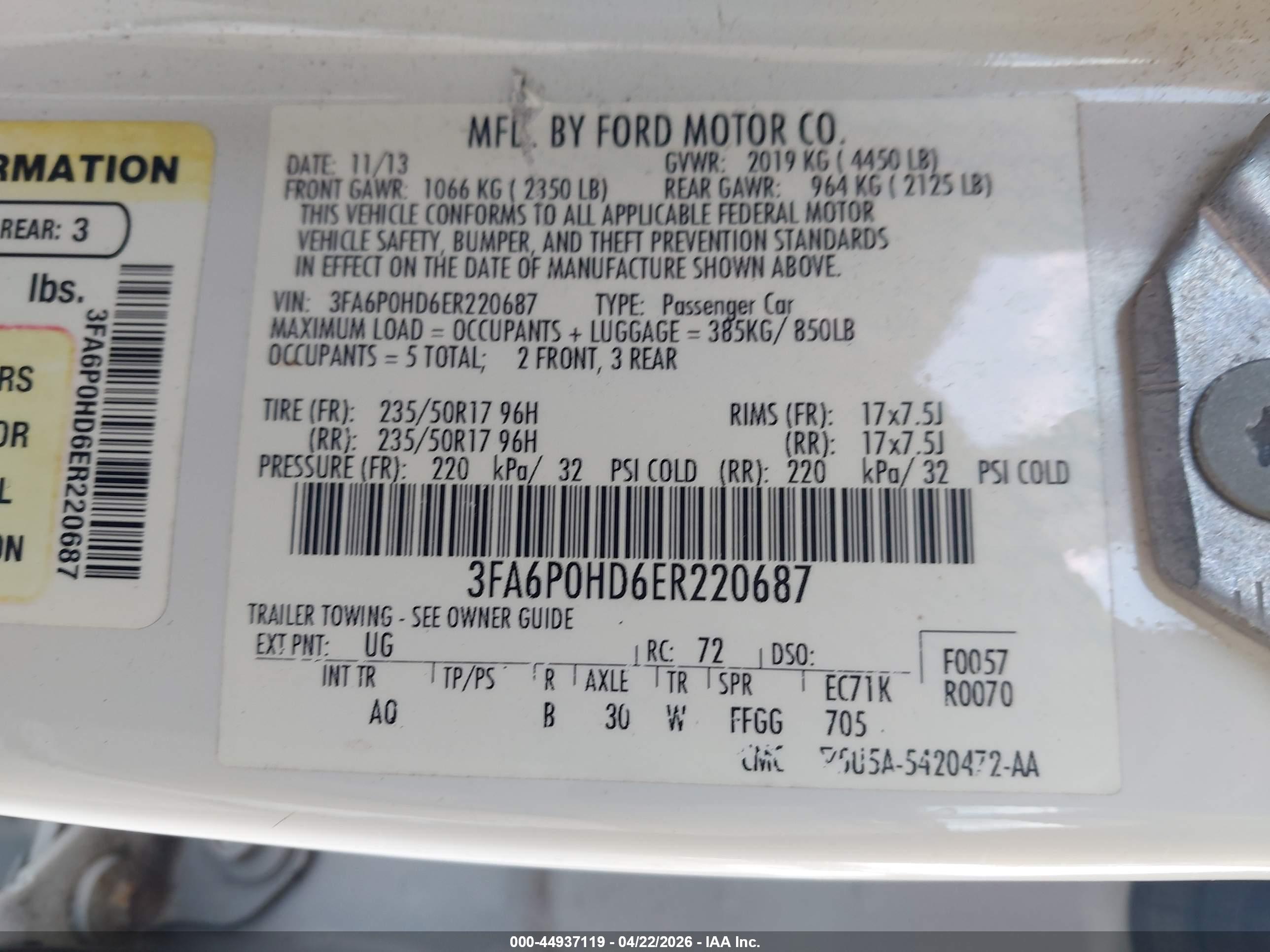 FORD FUSION image 9