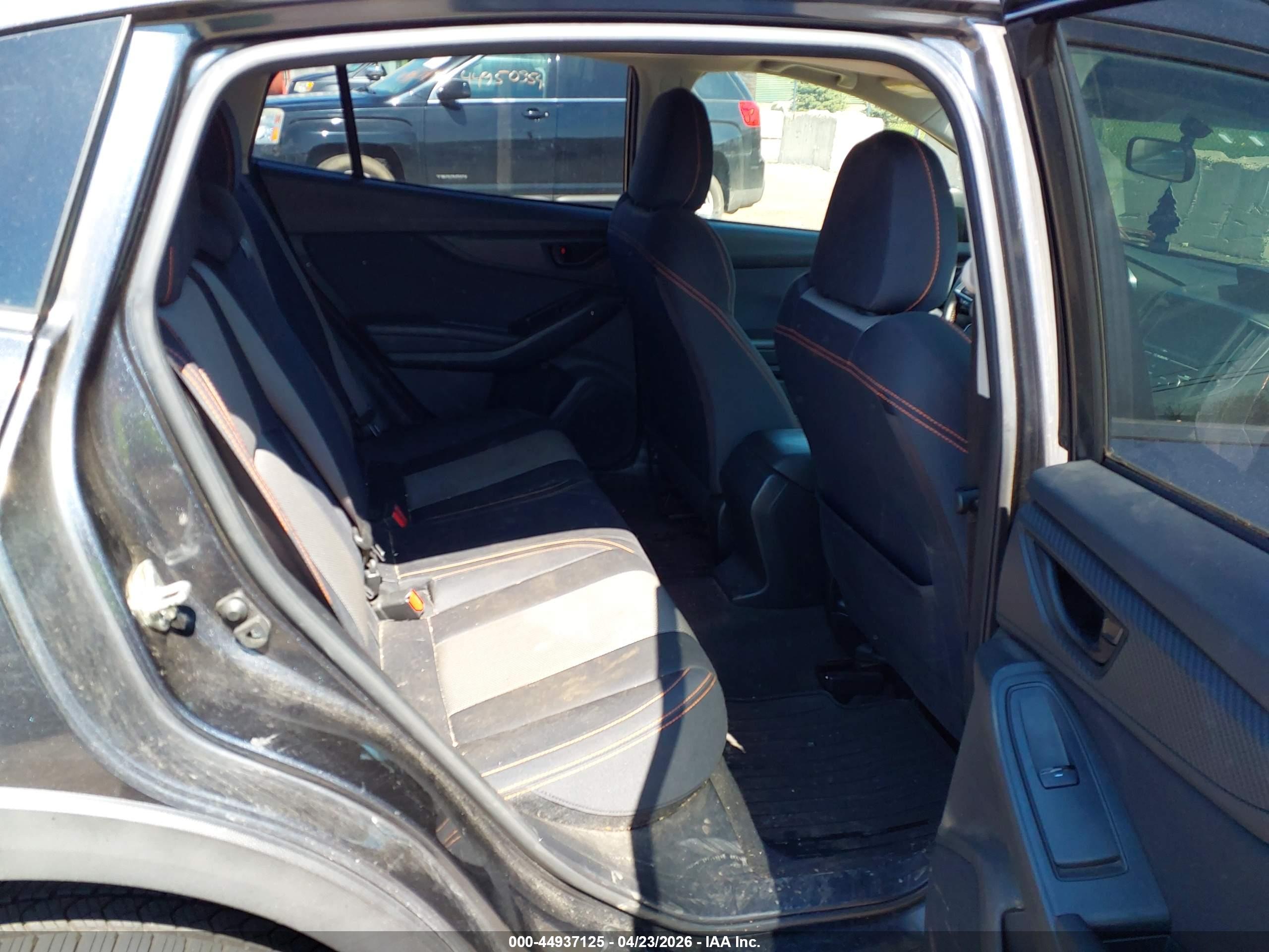 SUBARU CROSSTREK image 8