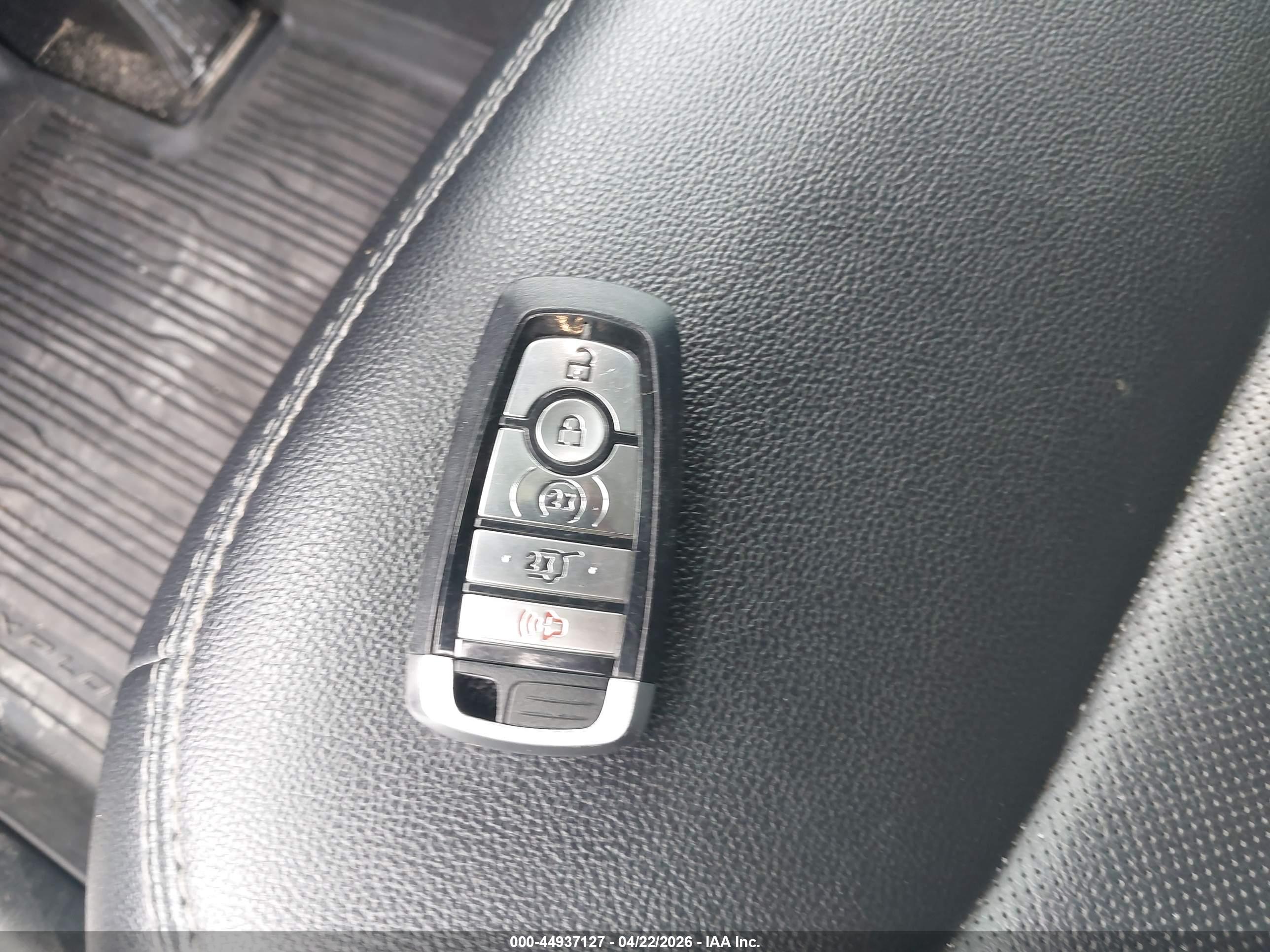FORD EXPLORER image 11