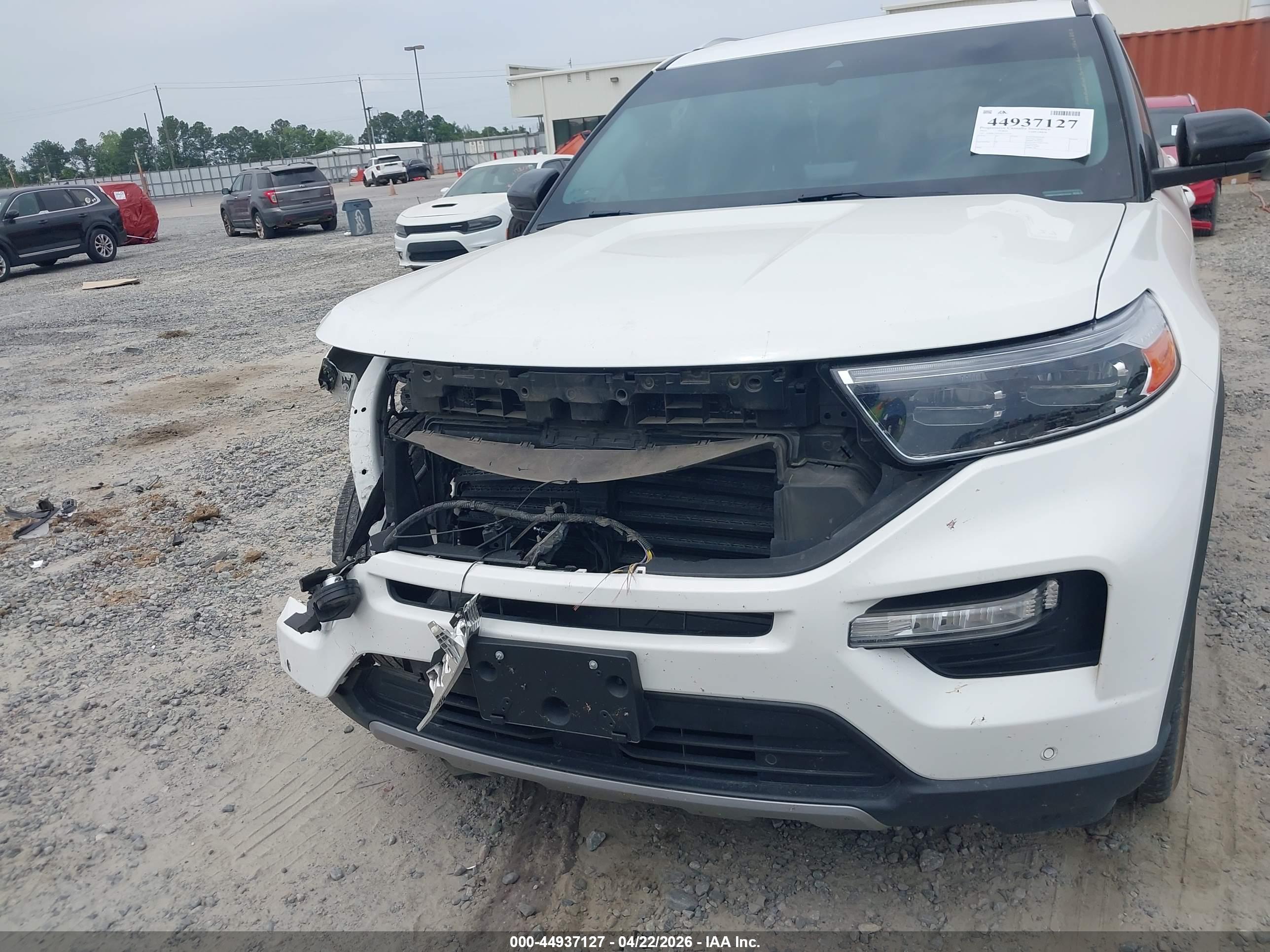 FORD EXPLORER image 6