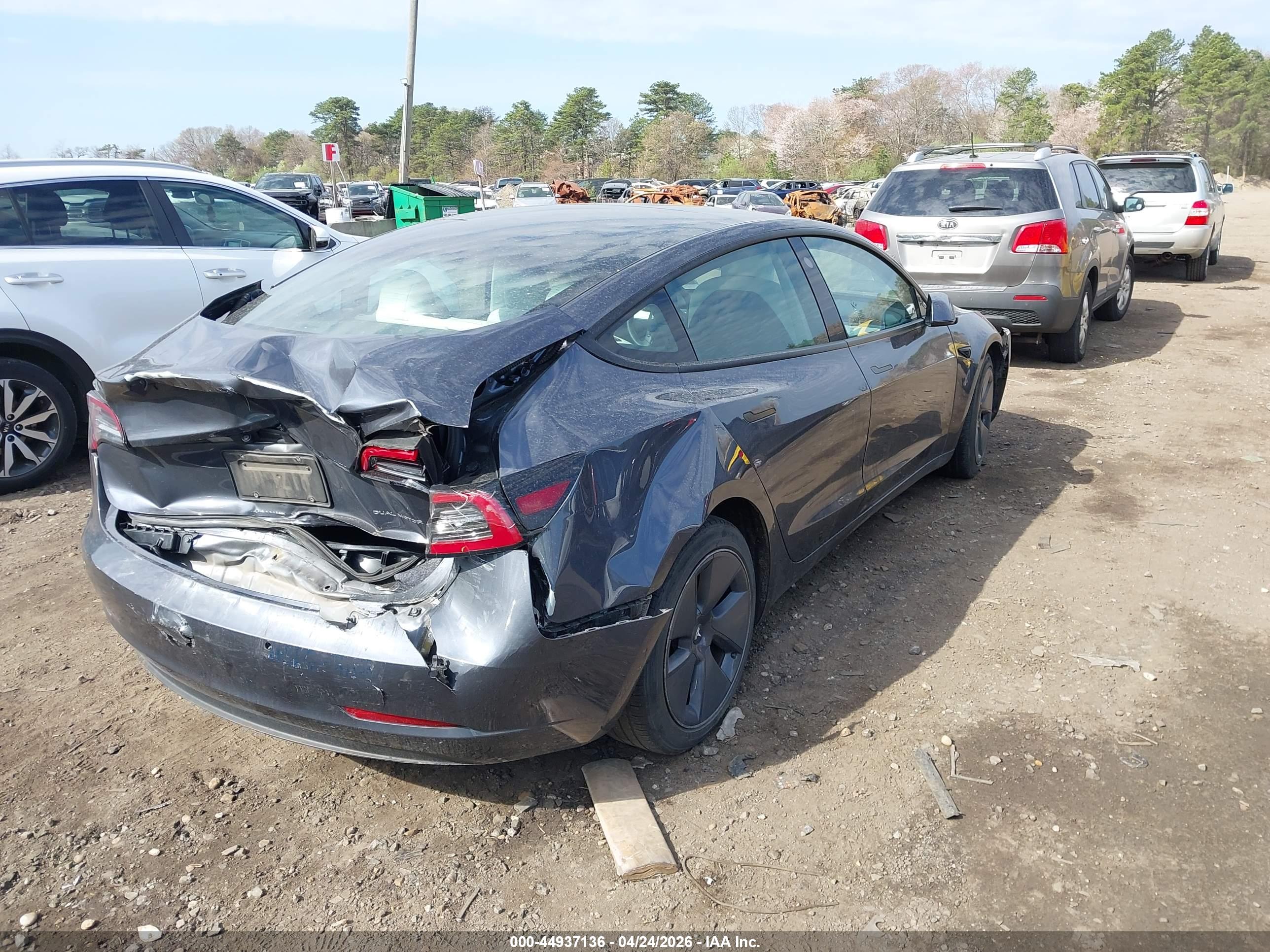 TESLA MODEL image 4