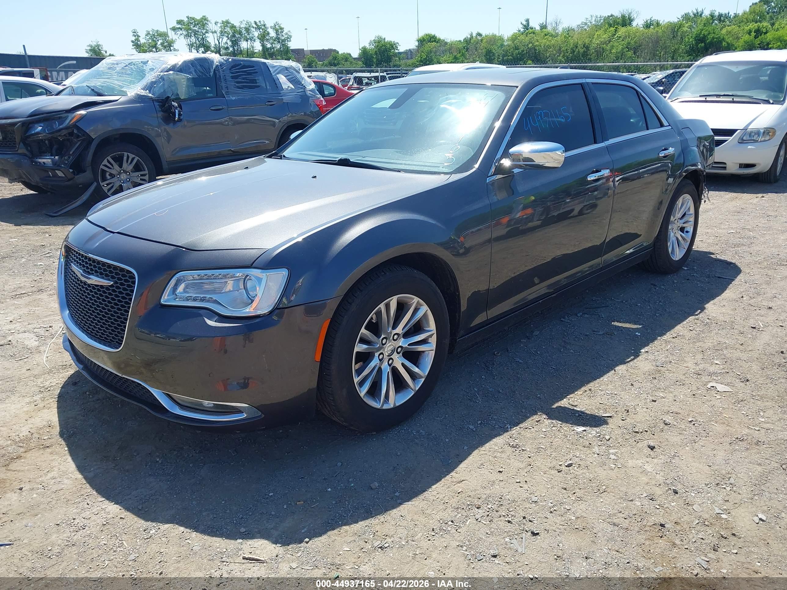 CHRYSLER 300C image 2